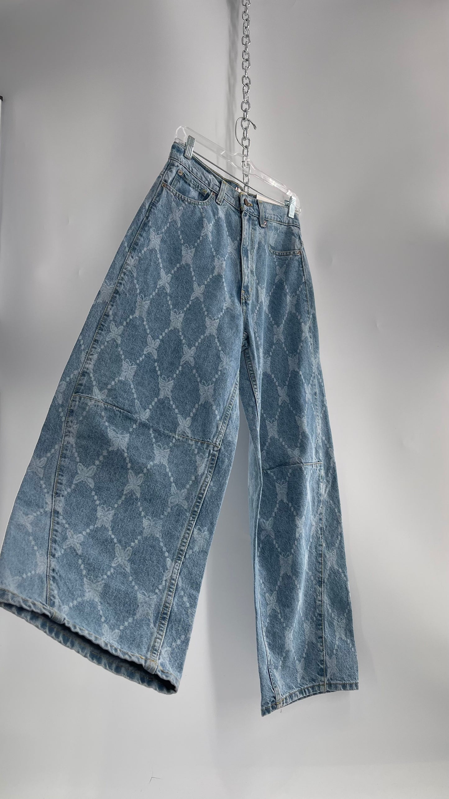 BDG Baggy Bleached Butterfly Jeans with Tags Attached (27)