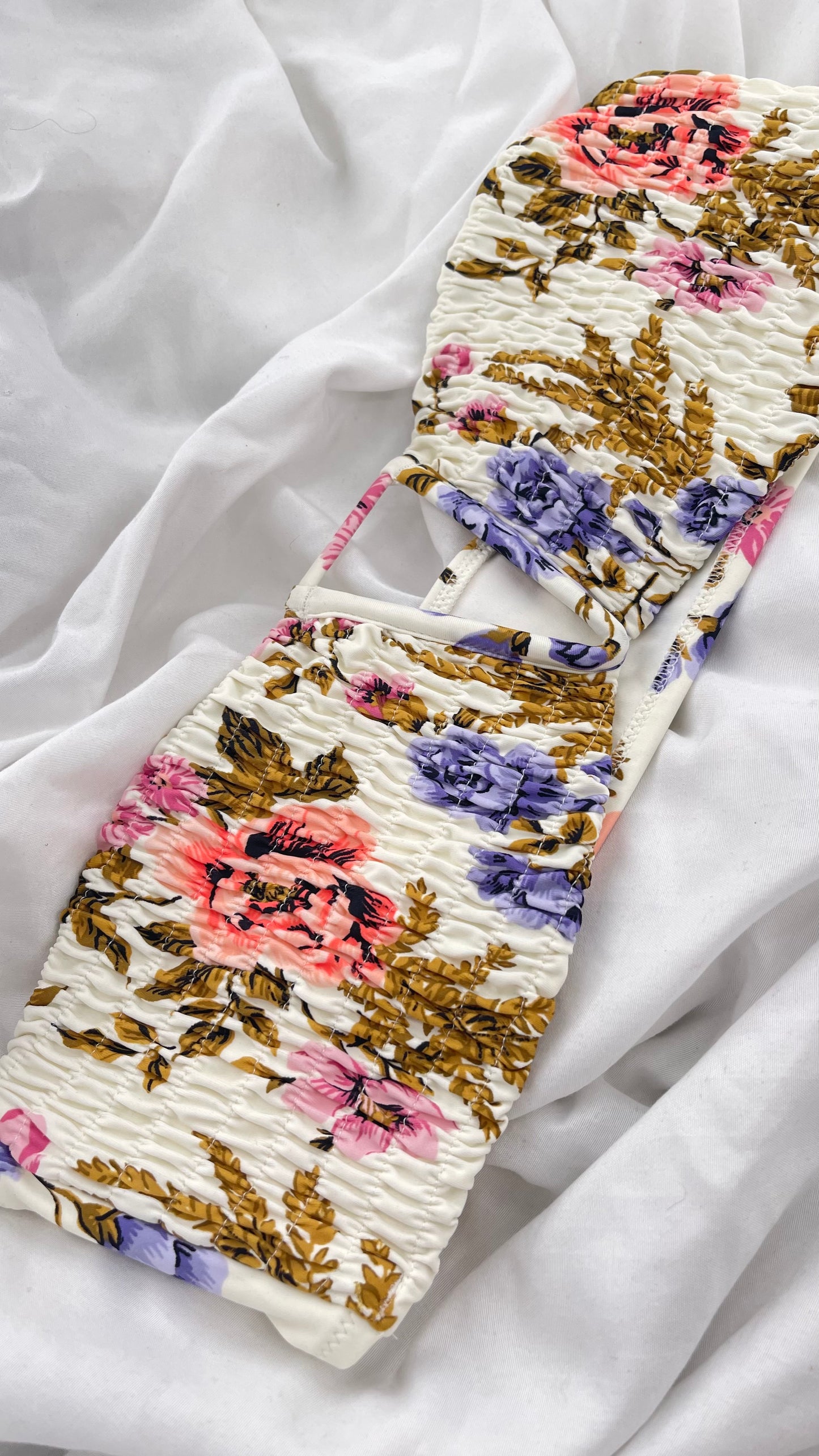 TORI PRAVER Smocked White Floral Bandeau with Triangle Wire Cut Out (L)