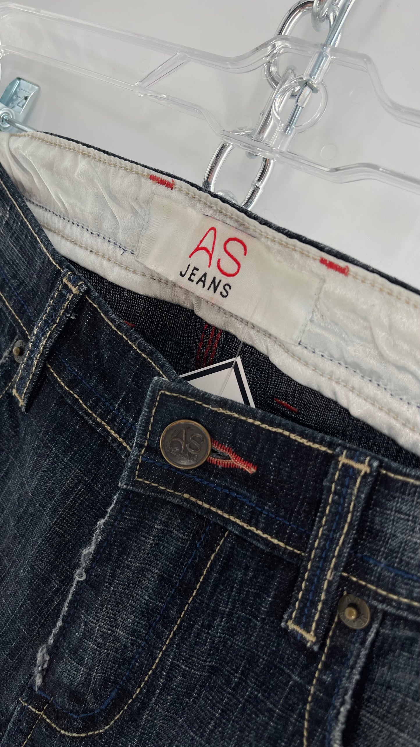 Vintage Smart AS JEANS Dark Wash with Grain and Embroidered/Embellished Kiss Rock Logo (28)