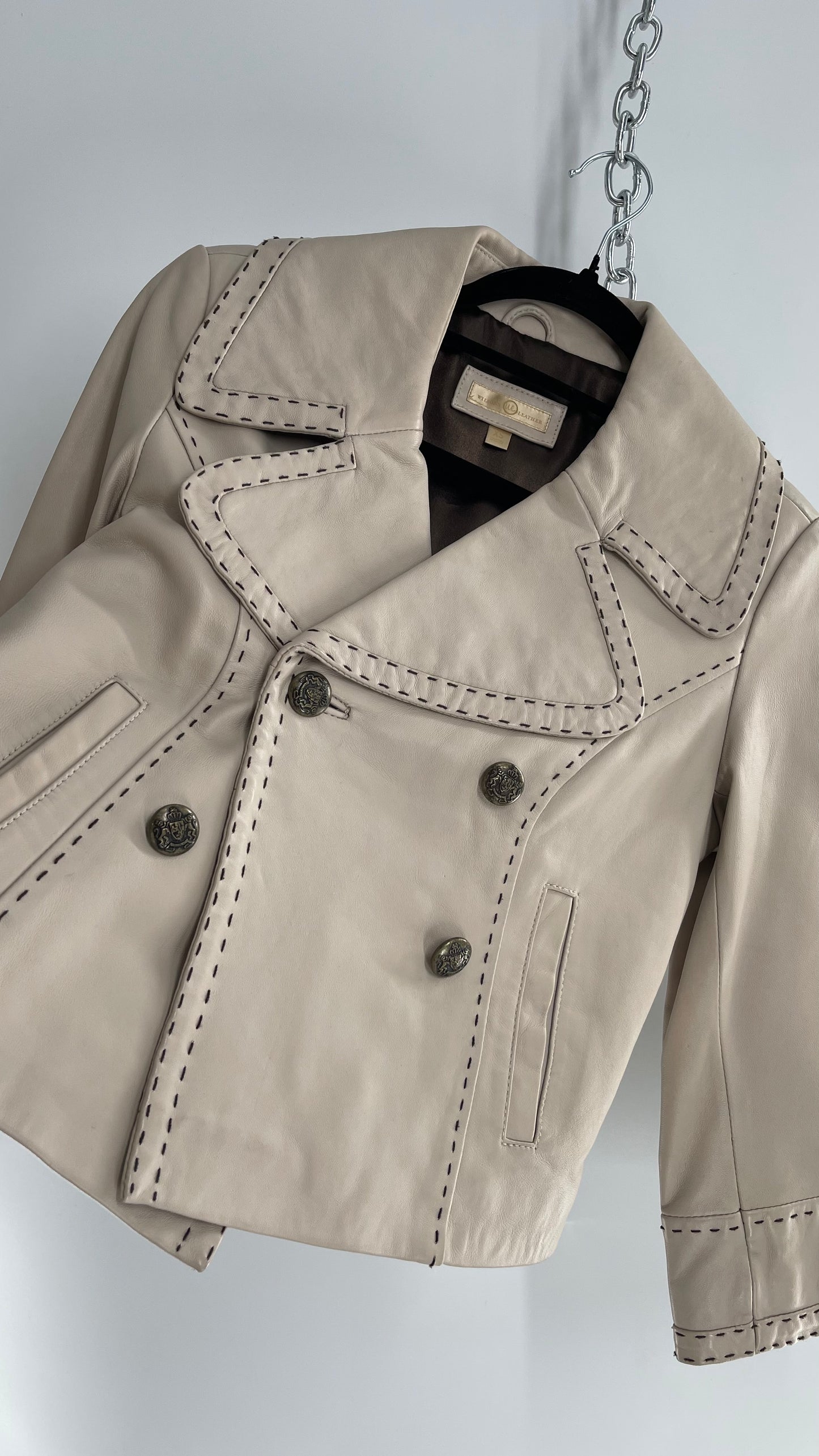Vintage 1990s Wilsons Leather Beige Short Jacket with Exaggerated Collar, Embossed Buttons and Contrast Stitching (XS)