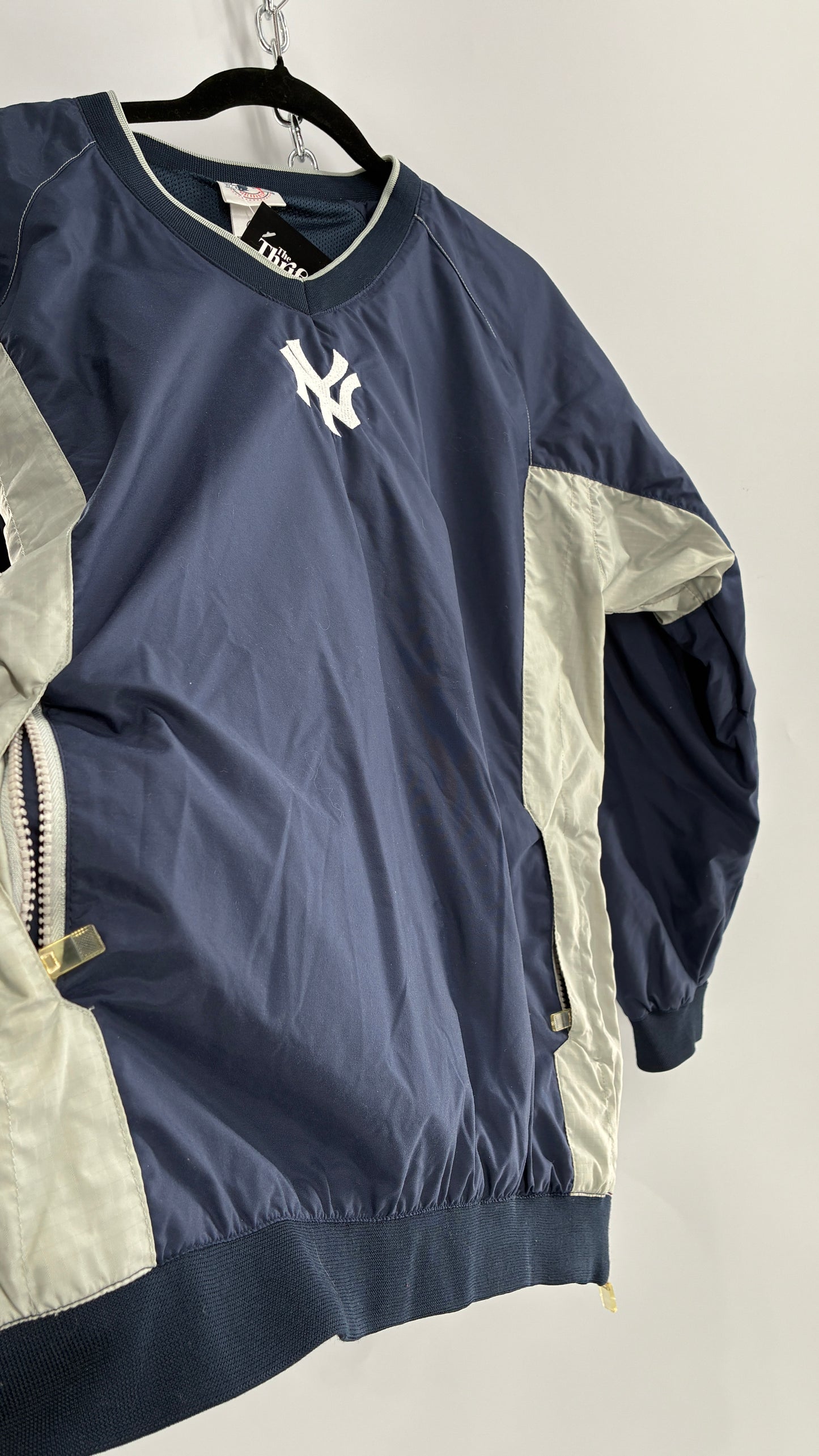Vintage YANKEES Windbreaker Crewneck with Embroidered Logo (20)