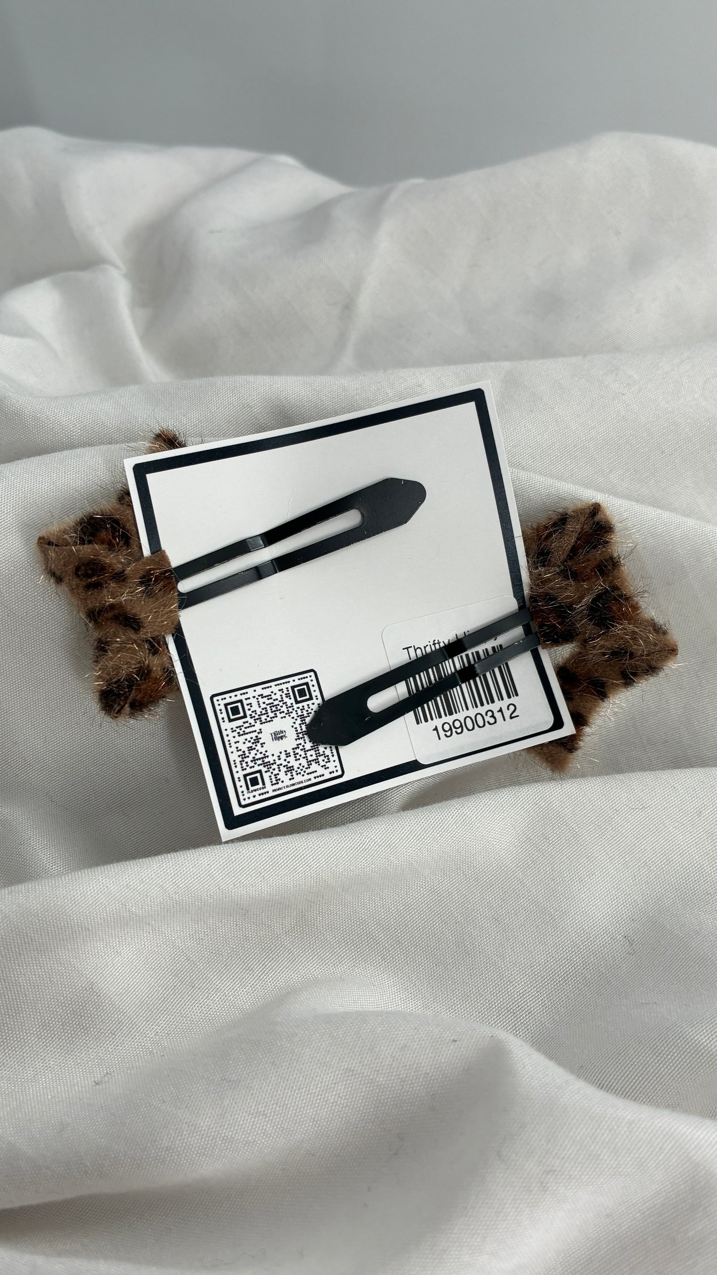 Fuzzy Cheetah Printed Shooting Star Hair Clips