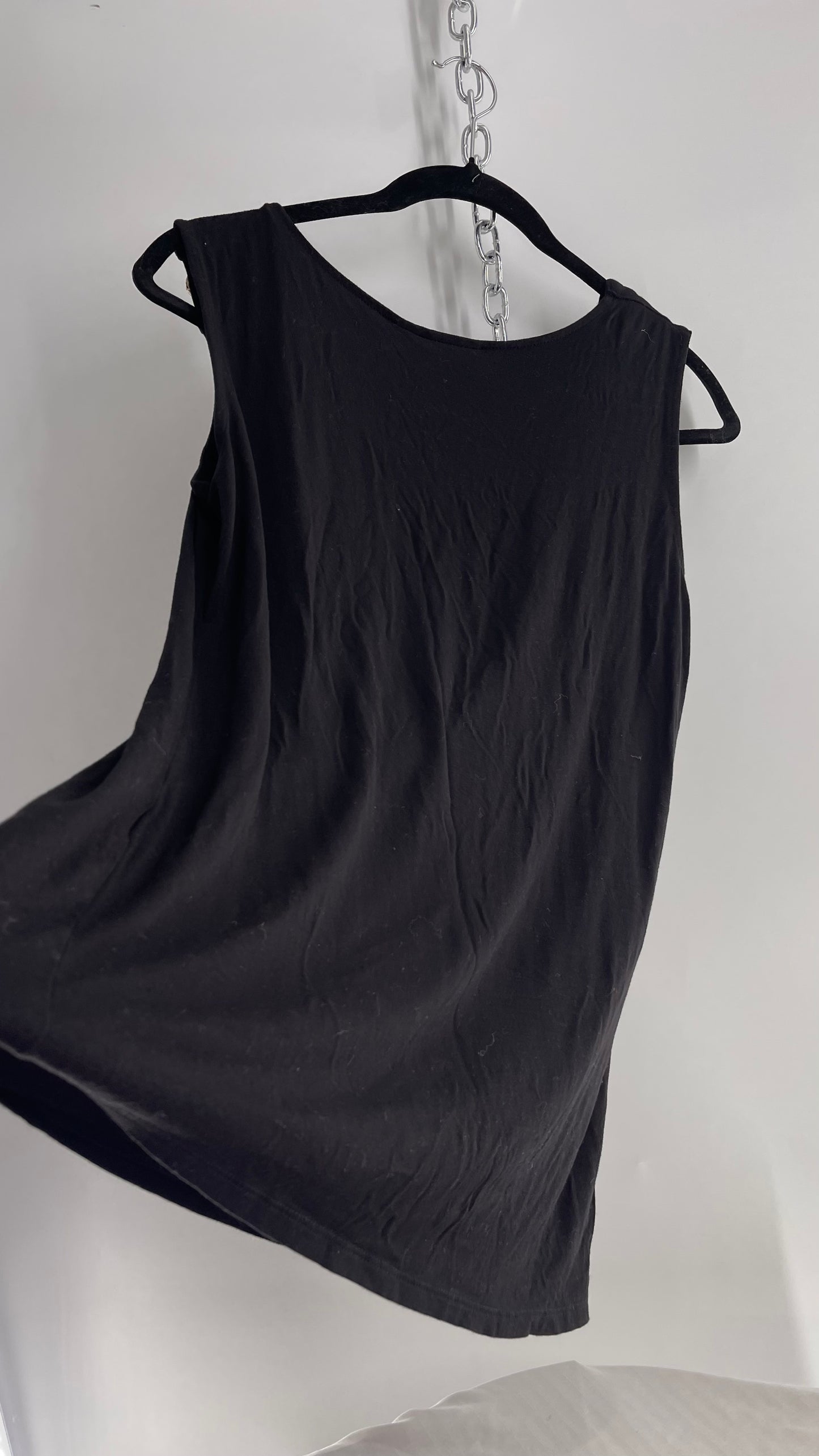 Vintage Dana Buchman Black Sleeveless with Chain Link Shoulder Detail(Medium)
