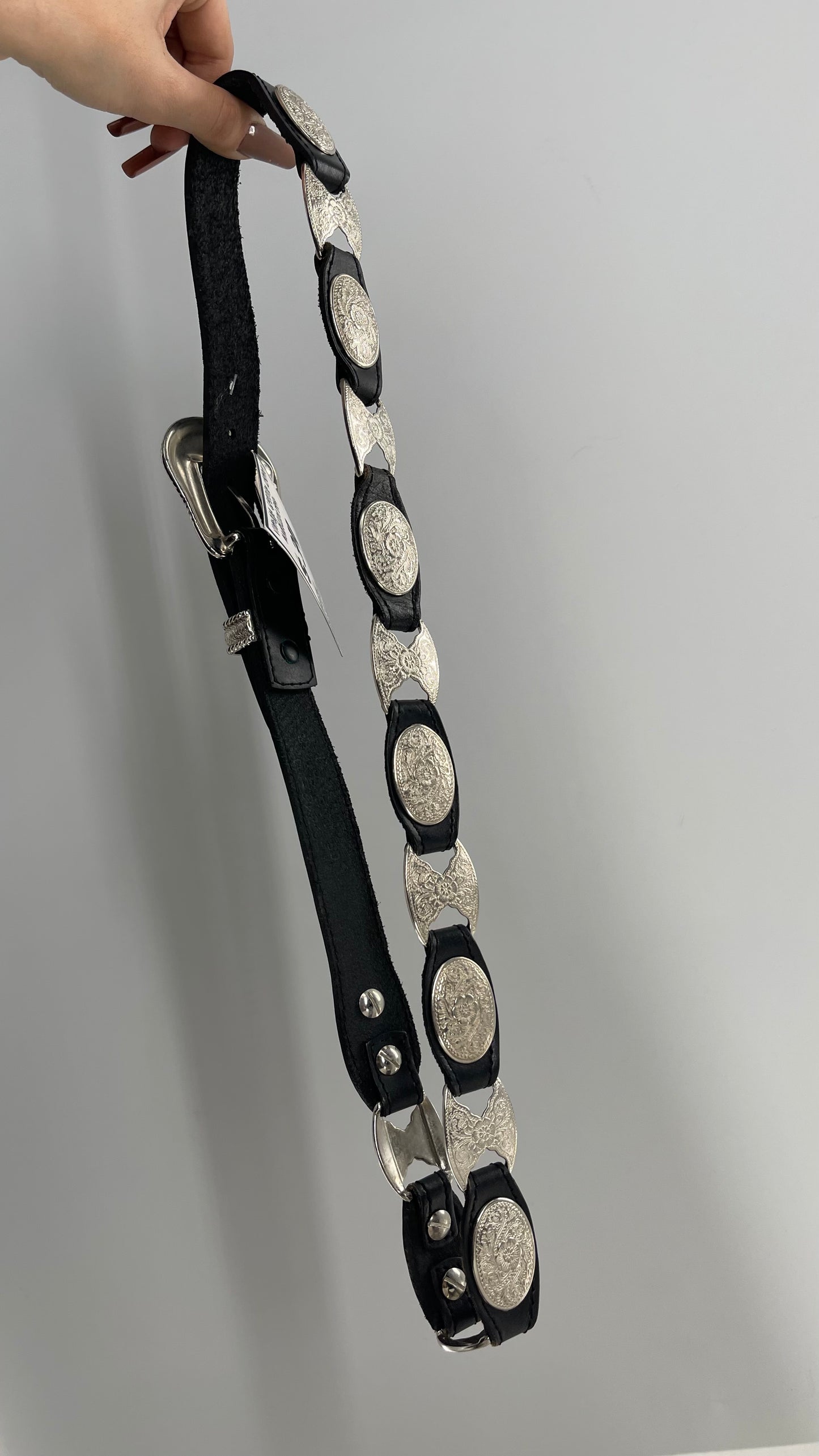 Vintage Genuine Leather Silver Conch Medallion Belt (Large)