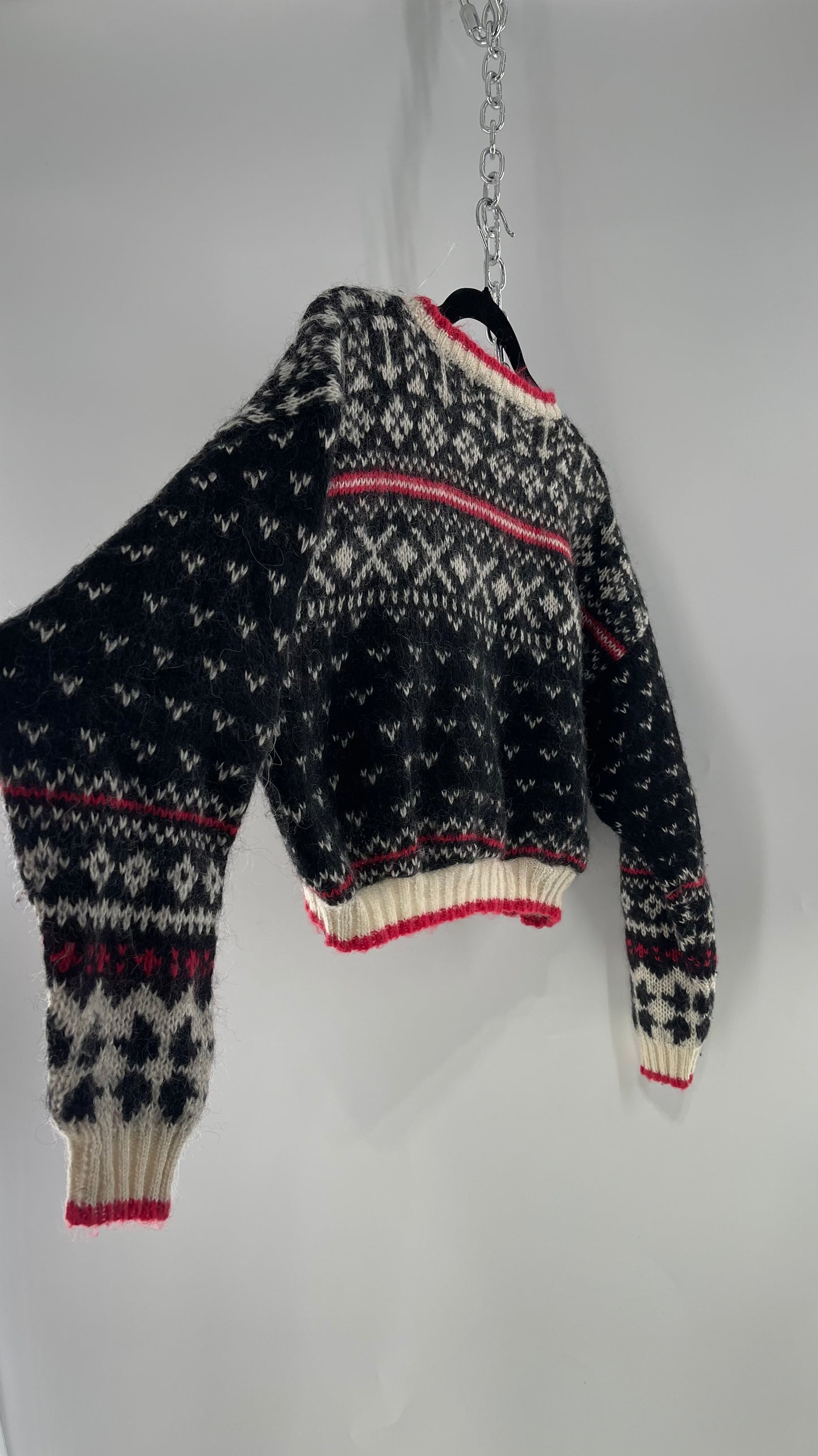 1980s Vintage Wool Black/White/Red Cropped Sweater (Medium)