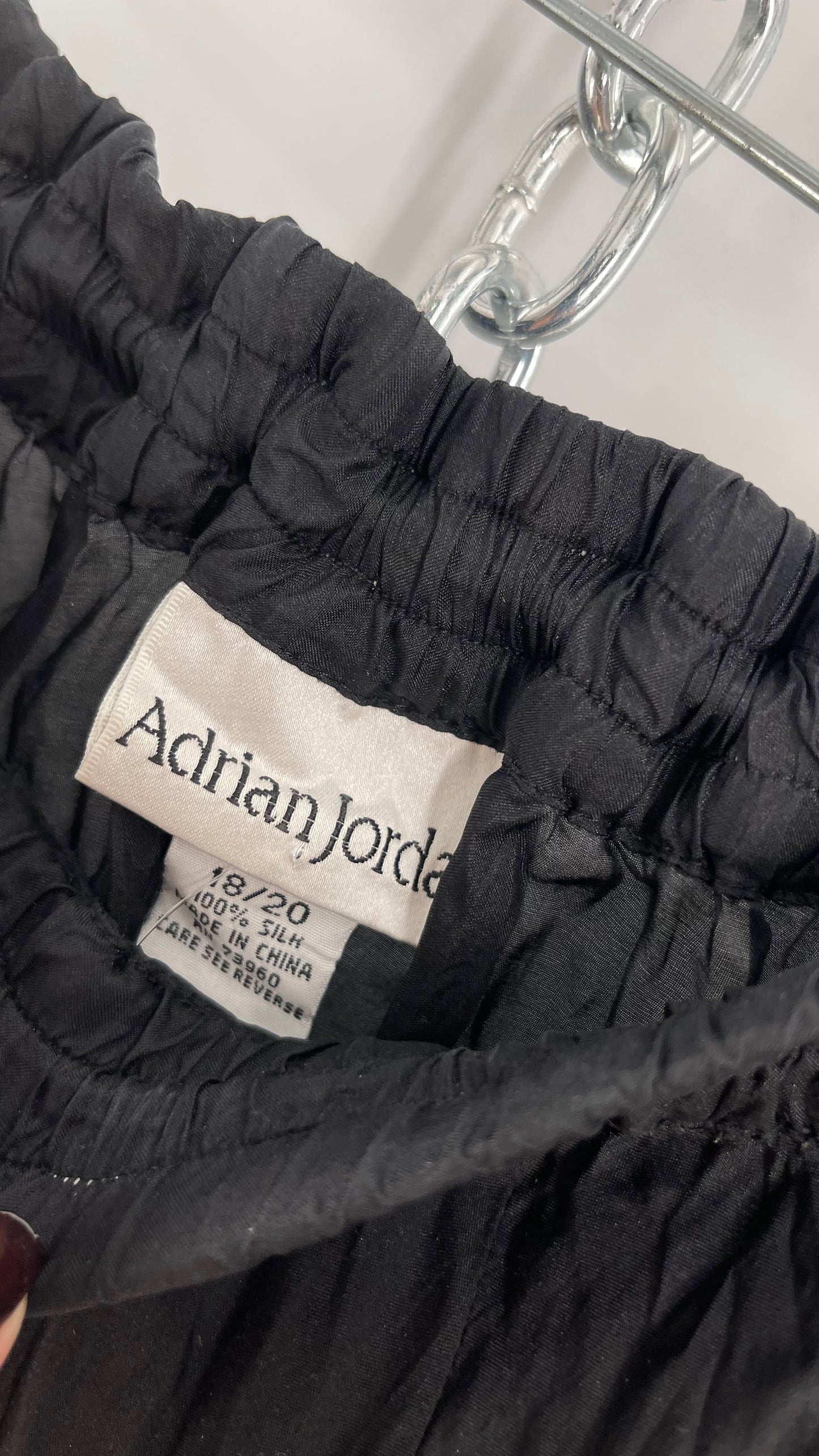 Vintage Adrian Jordan Black Full Length Crinkle Skirt 100% Silk (18/20)