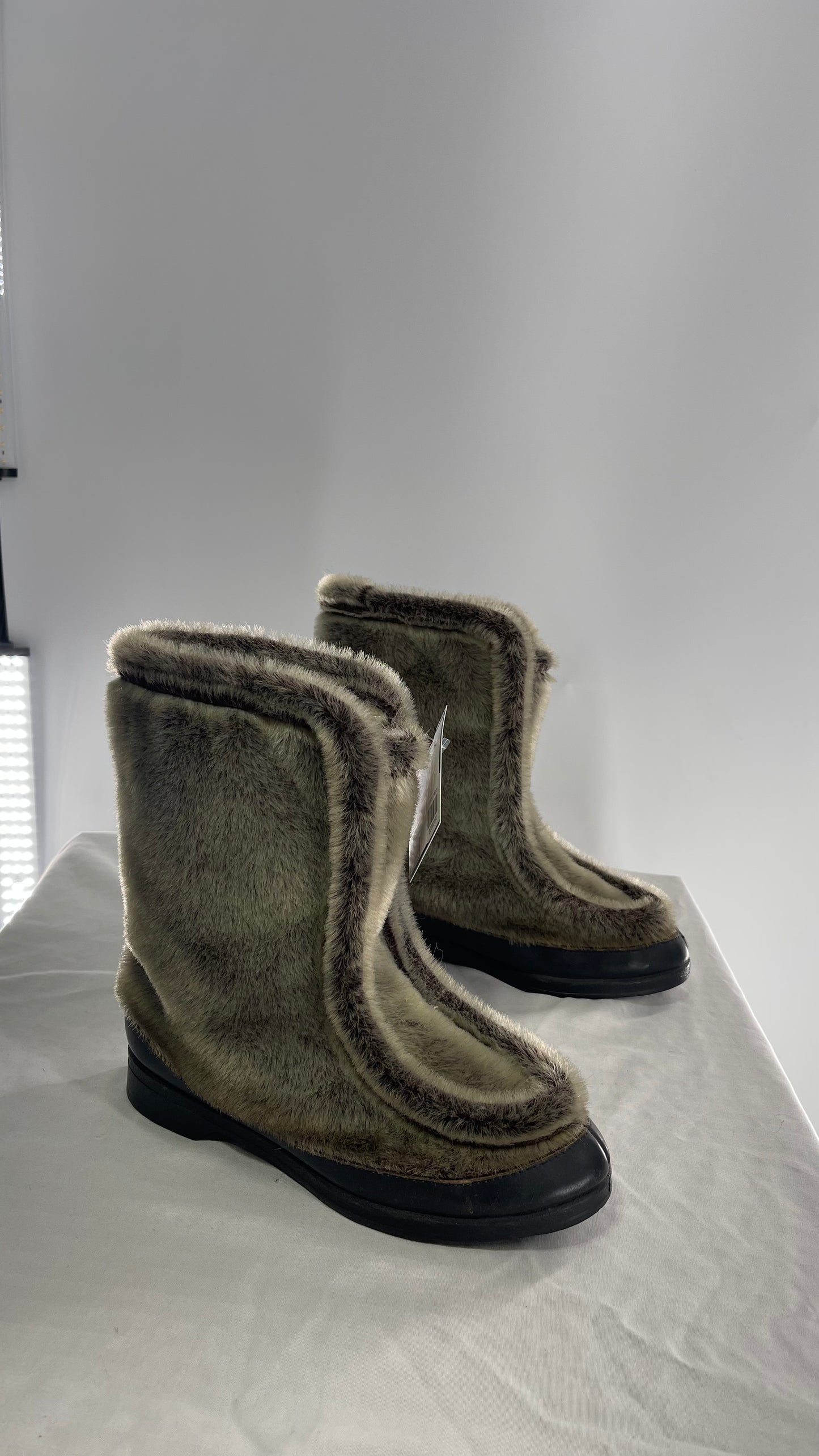 Vintage 1970s YODELERS Fur Boots (7)