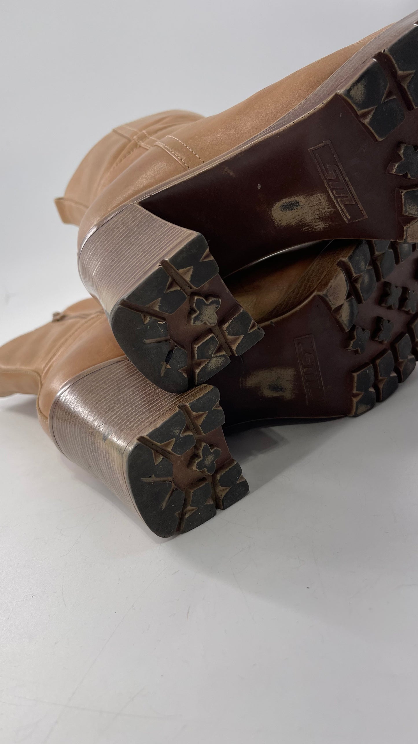 Vintage 90s Steve Madden Tan Leather Funky Square Toe Boot with Platform and Chunky Heel