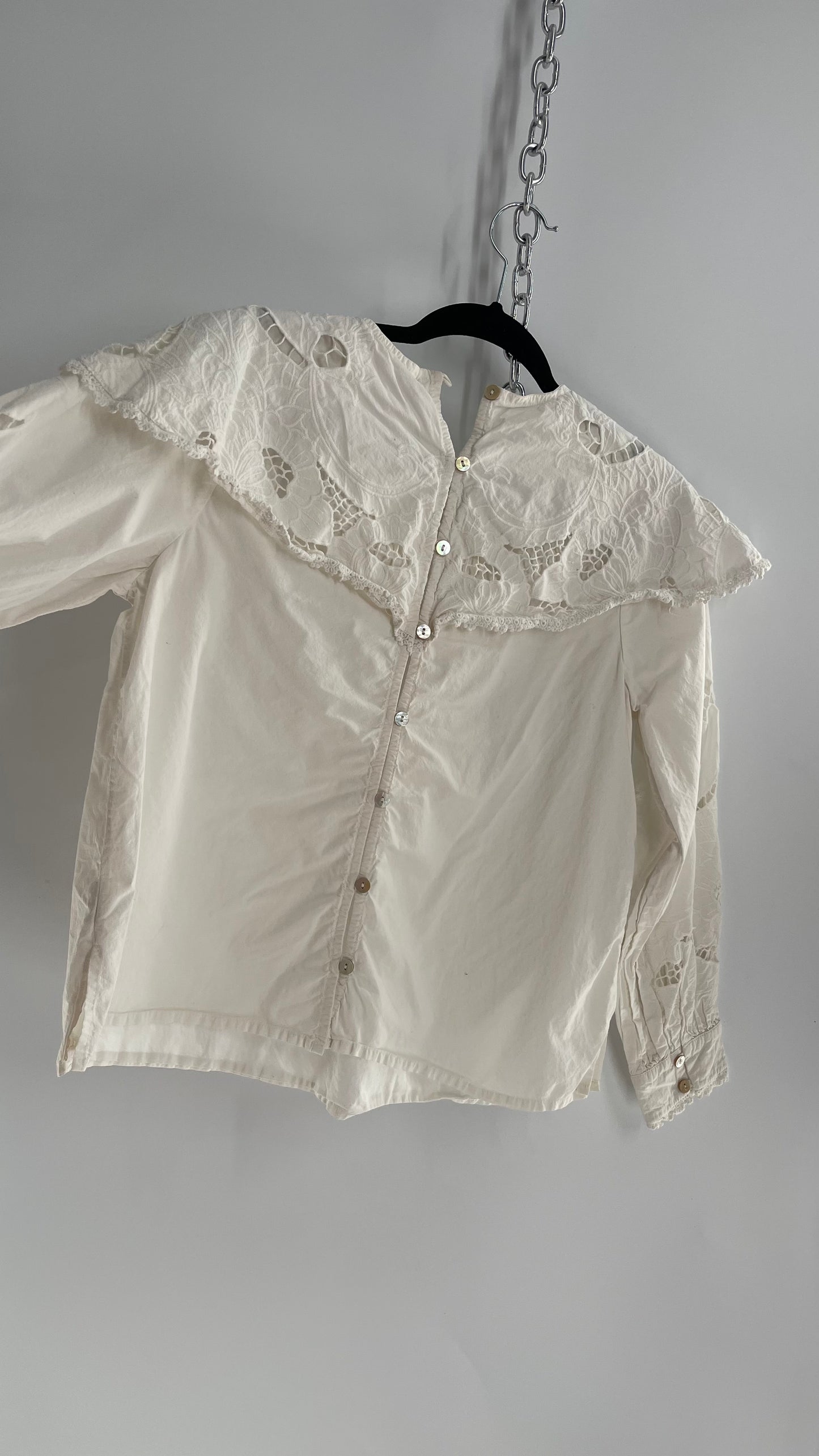 CLEOBELLA White Cotton Prairie Blouse with Lace Balloon Sleeves and Collar (Small)