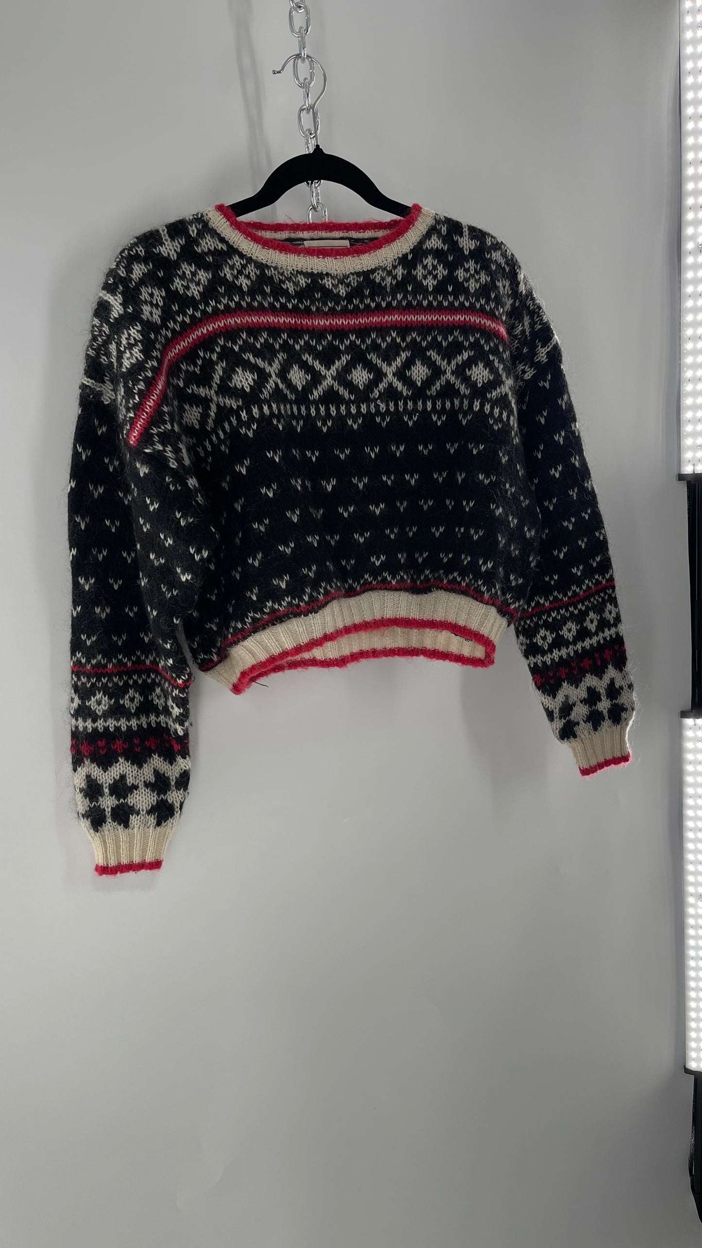 1980s Vintage Wool Black/White/Red Cropped Sweater (Medium)