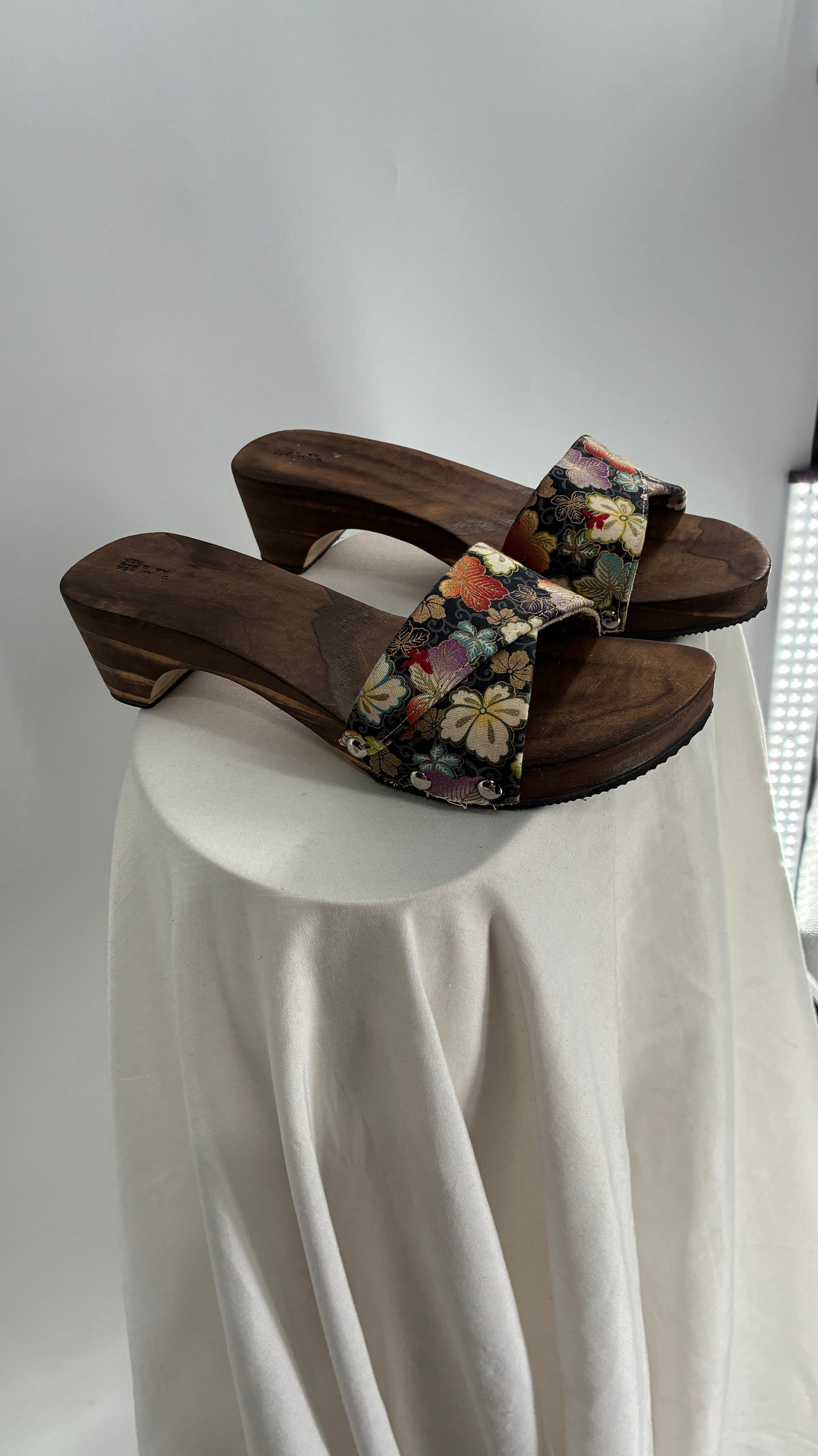 Vintage HUANG Wooden Sandal Clog with Floral Patterned Strap (8.5)