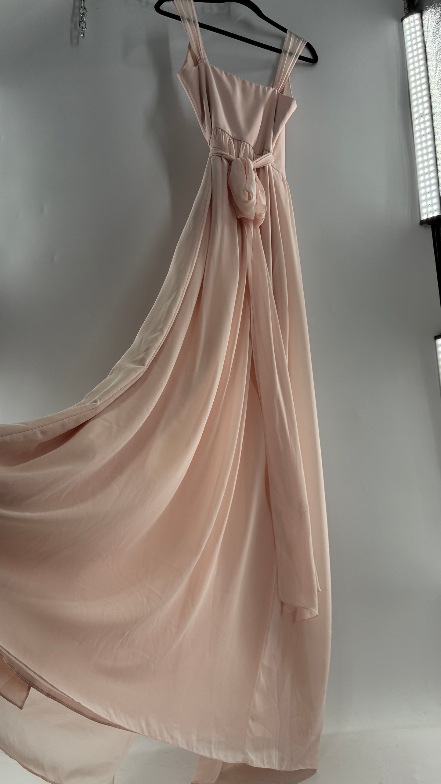 CEREMONY Joanna August Ballet Slipper Pink Vented Gown with Tied Waist (Small)