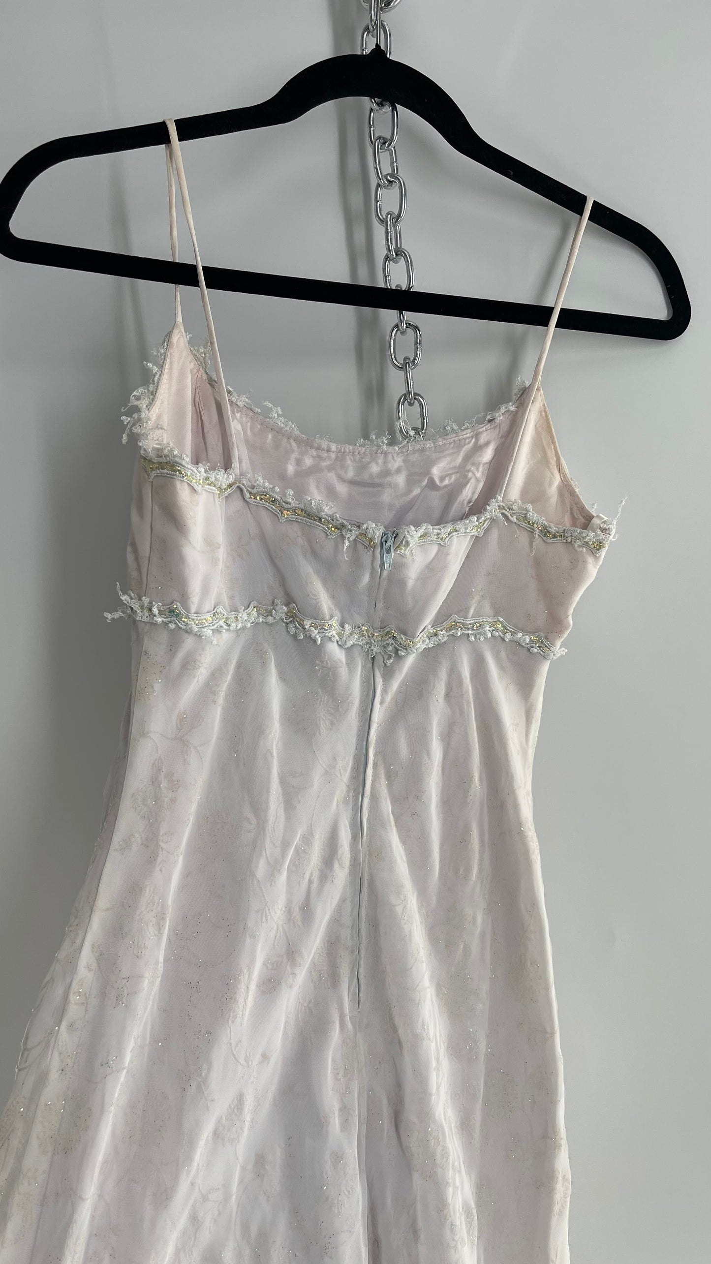 Vintage 1990s BLONDIE NITES by Jaslene Off White/Light Lilac Gown with Lace Trim (5)