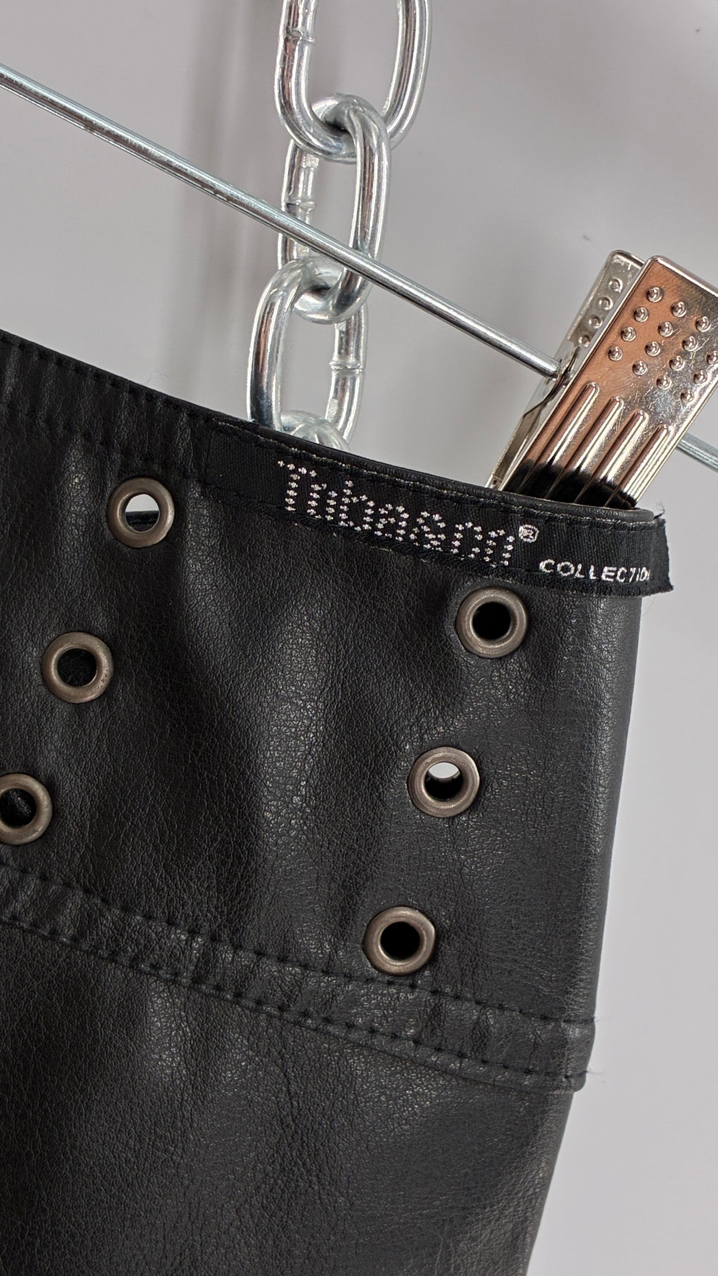 Vintage Toba&Co Tobacco Faux Leather Low Rise Zip Front Kick Flares with Wide Grommet Covered Bronze Circle Buckle Belt (S)