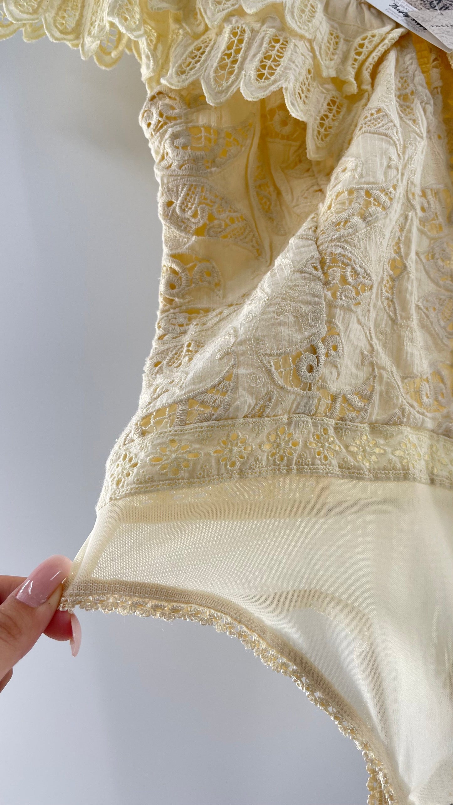 Intimately Free People Light Yellow Lace Bodysuit with Ruffled Off the Shoulder Neckline
(XS)
