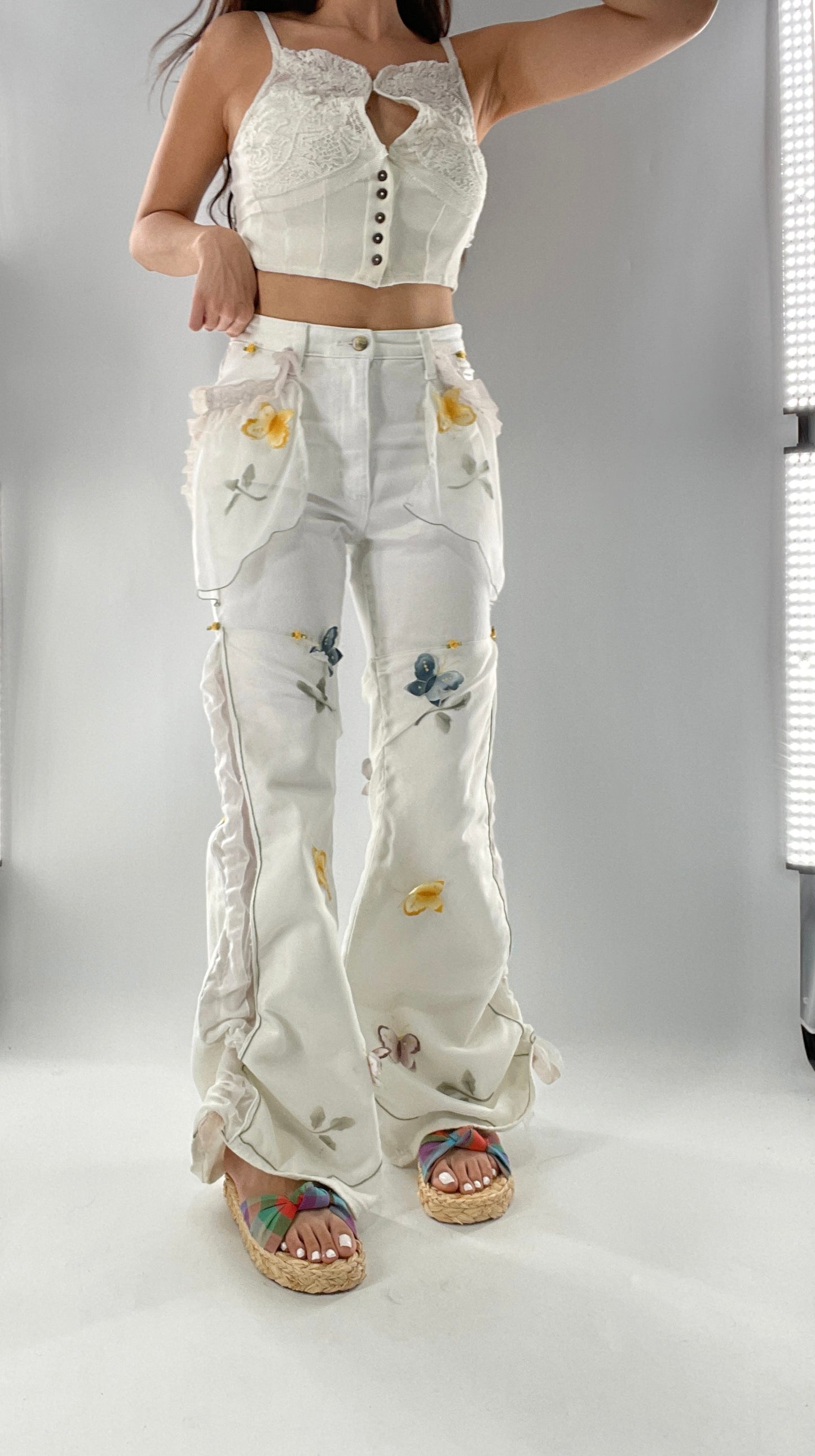 Remade Upcycled Lee White Jeans with Drawstring Adjustable Length, Lace Trim Pockets, Embroidery and Appliqué Details (27)