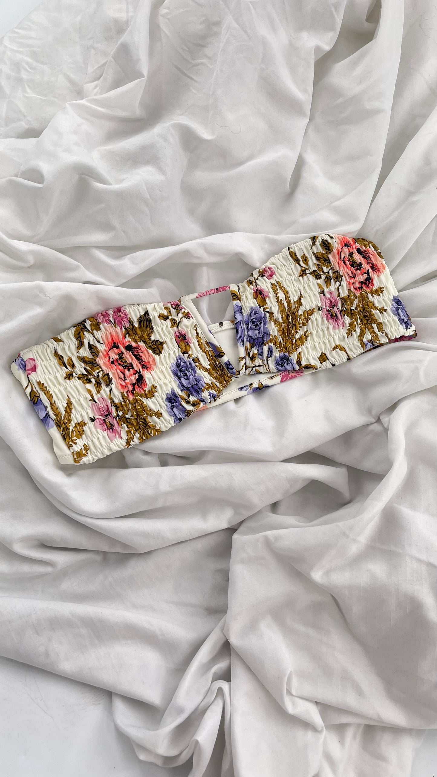 TORI PRAVER Smocked White Floral Bandeau with Triangle Wire Cut Out (L)