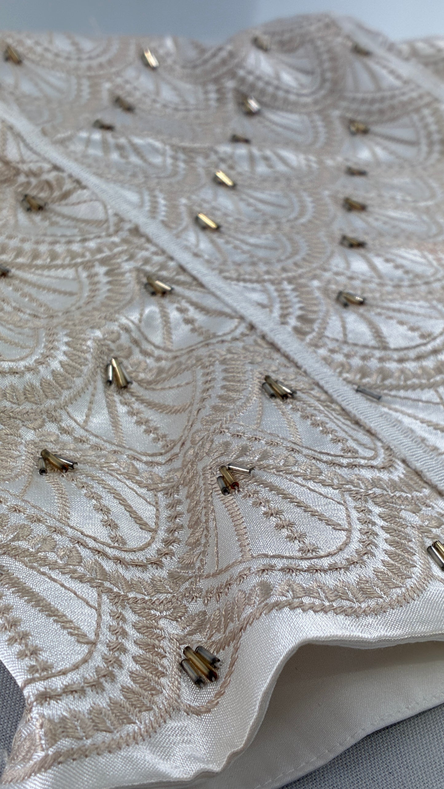 Vintage 1990s Corset White House Black Market Ivory Embroidered and Beaded Corset (6)
