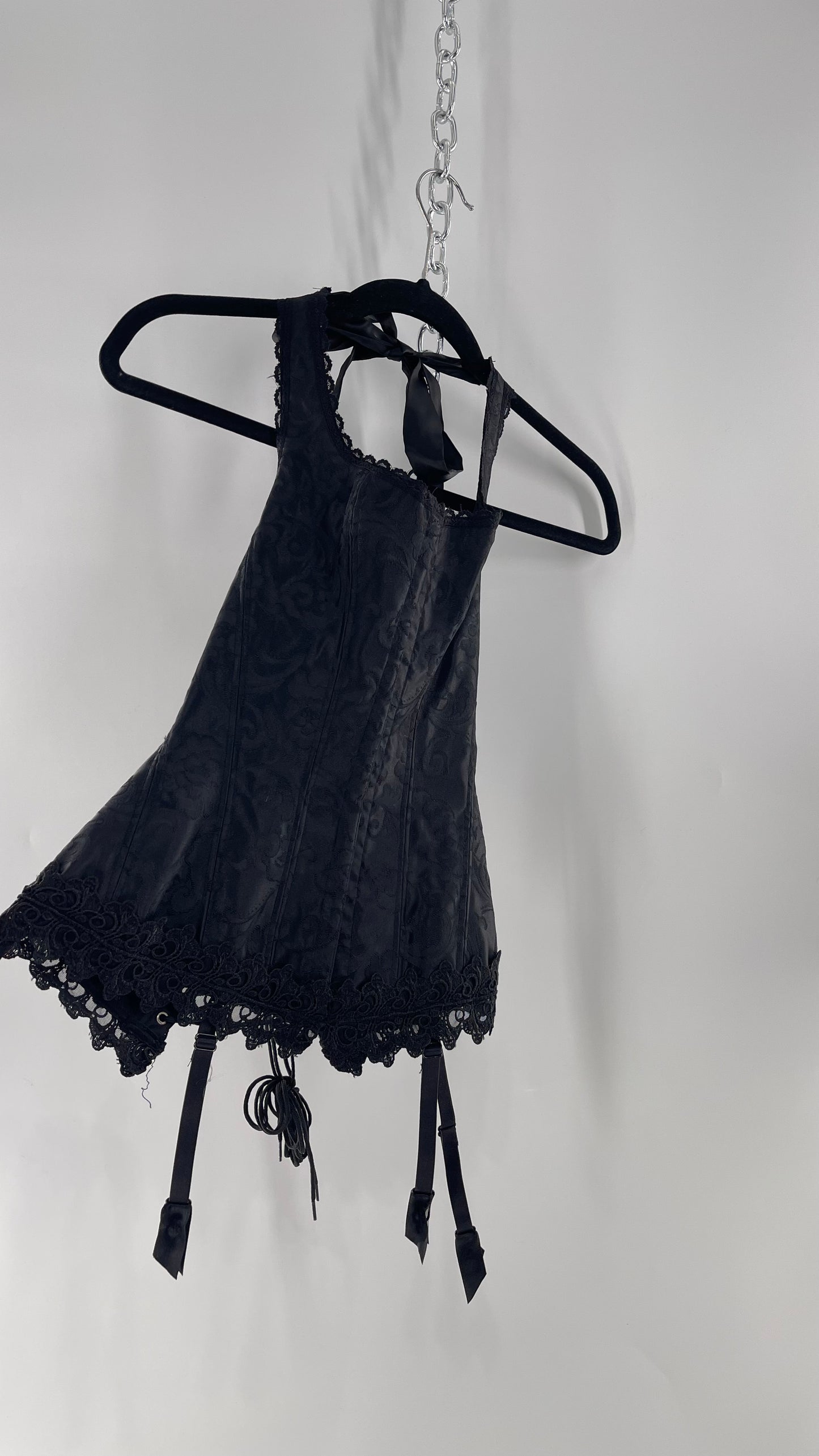 Vintage Fredericks of Hollywood Black Satin Brocade Lace Corset with Lace Tie Halter (32)