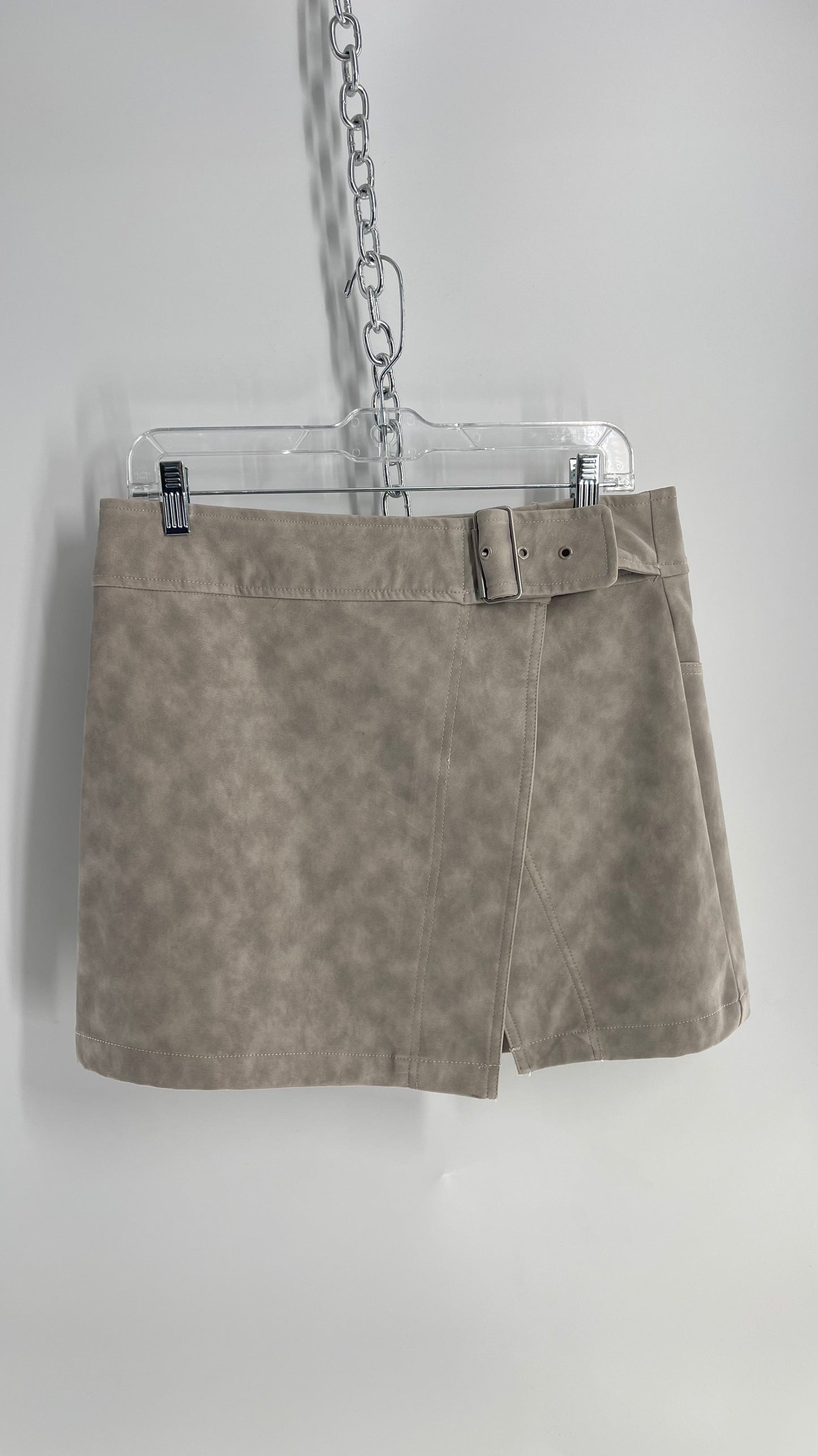 Free People Grey Vegan Leather Big Buckle Mini with Button Bag (10)