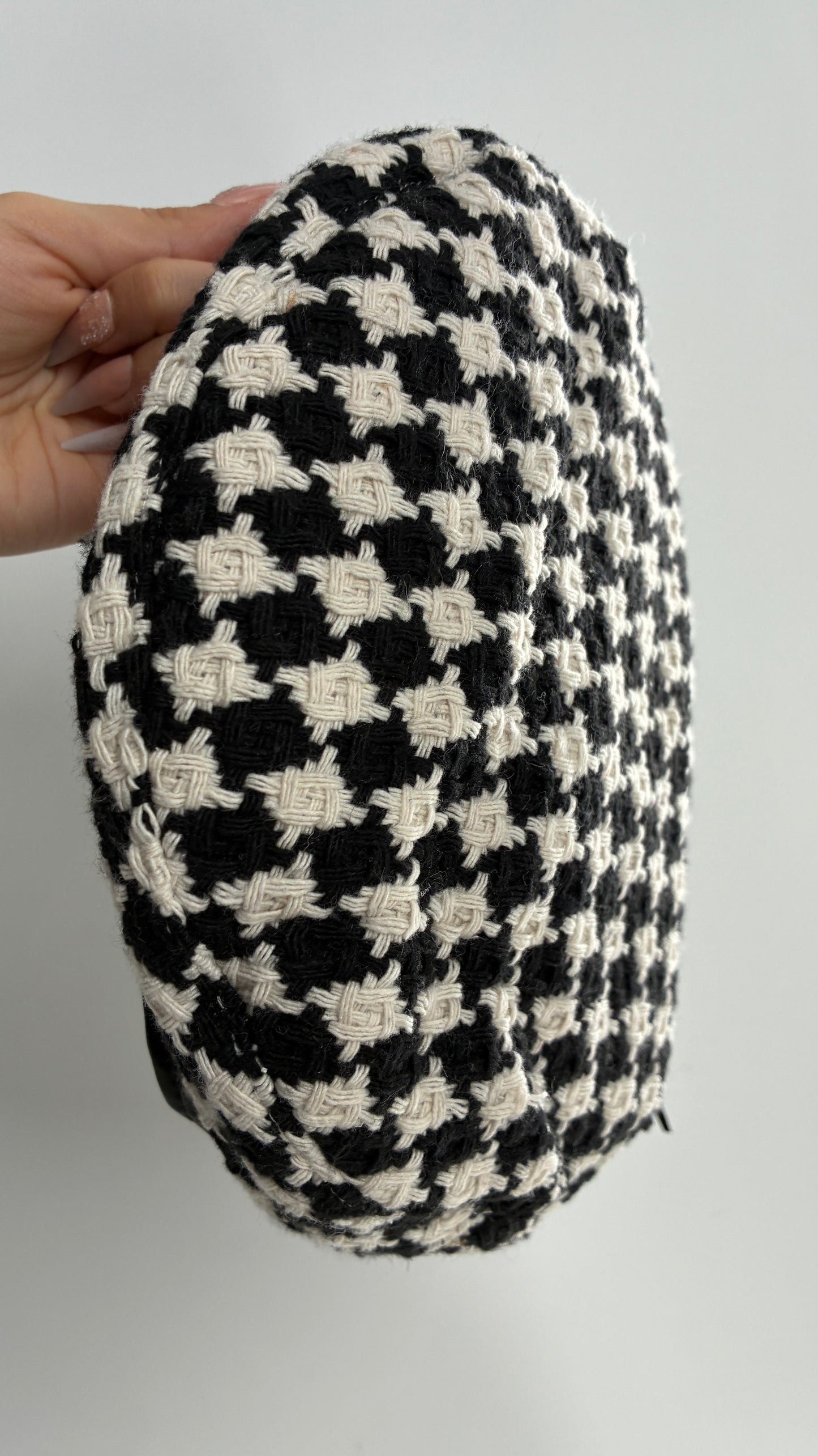 Black and White Knit Houndstooth Beret with Vegan Leather Band