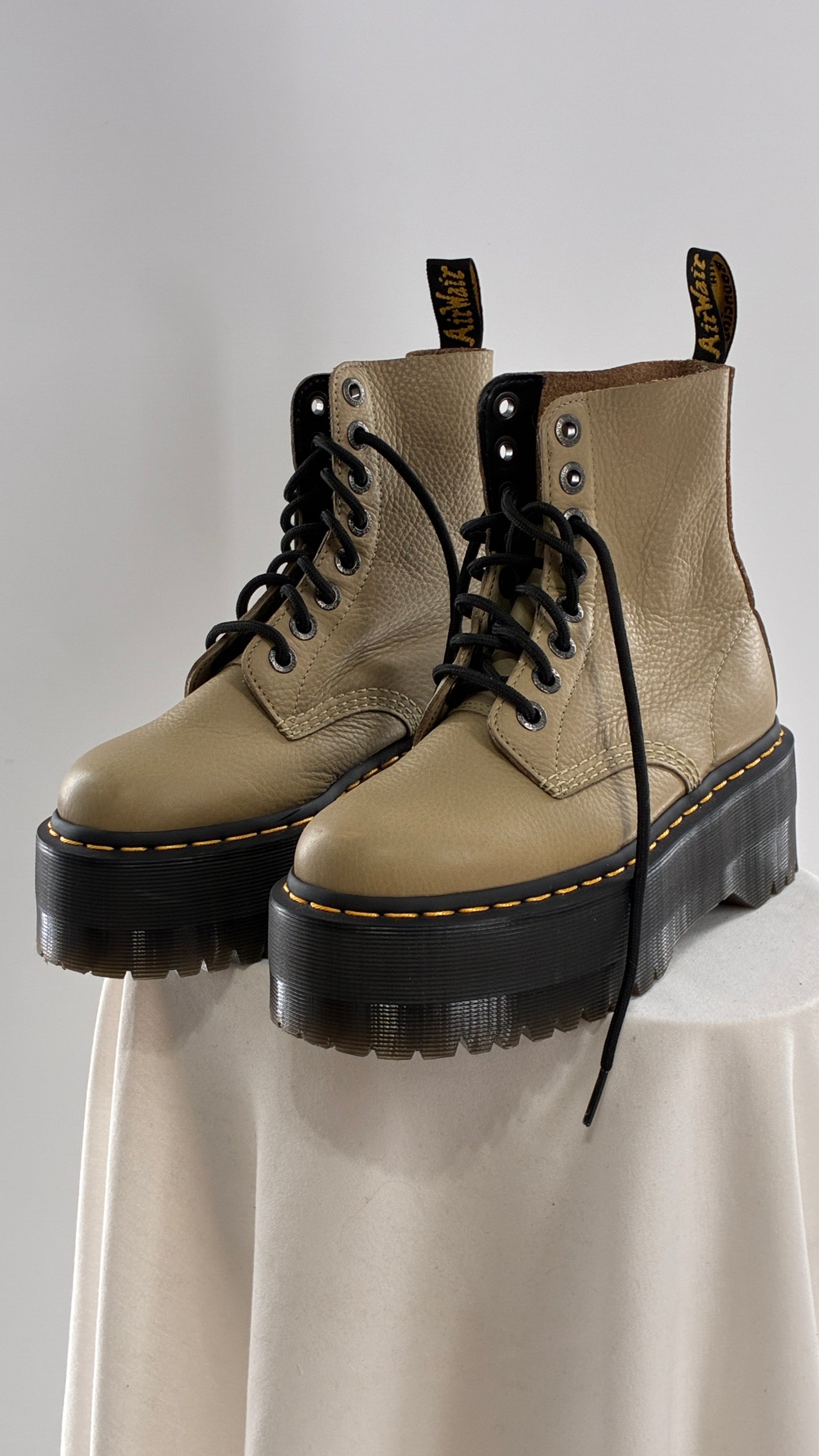Vintage Dr. Martens 1460 Pascal Max Platform Pale Olive Pisa Boot (6L)