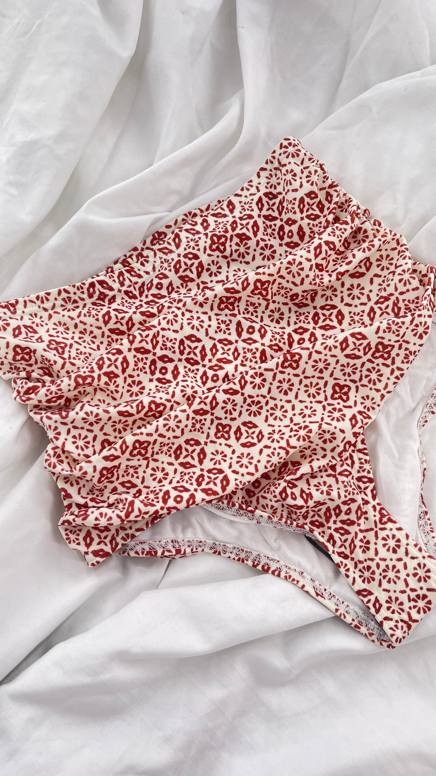 Urban Outfitters Out From Under Ruched High Waist Swim Bottoms (Small)