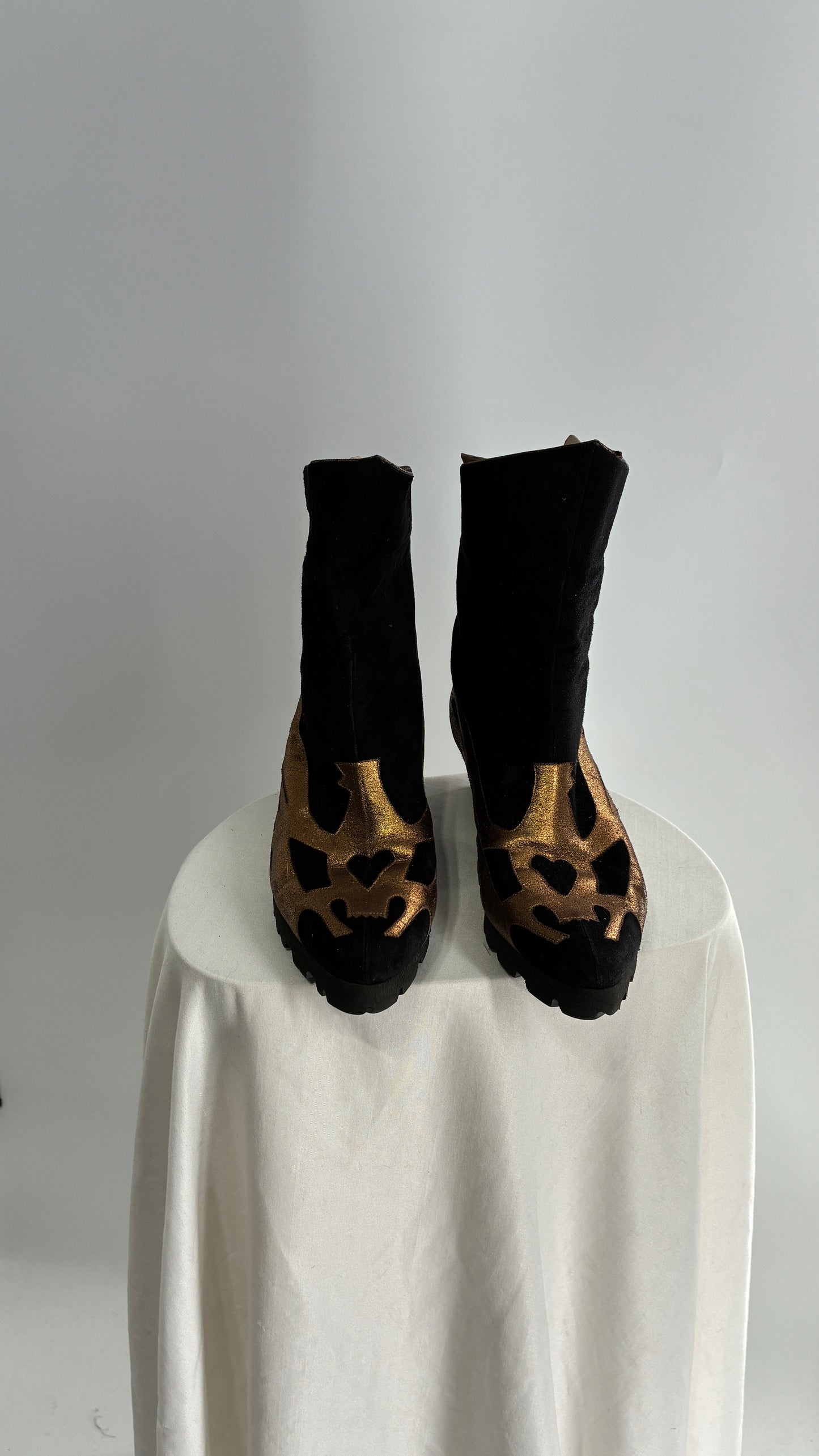 Vintage 1960s Pancaldi for MARLOWE Black Suede Gold/Bronze Appliqué Patchwork Pointed Toe Boot (38.5)