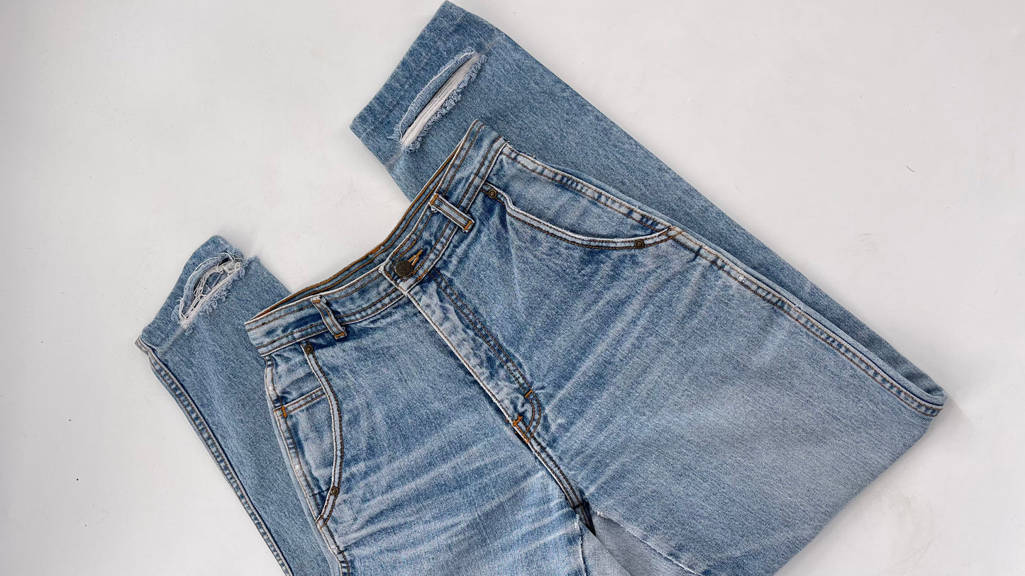 Vintage Sergio Valente Light Blue Ultra High Waisted Mom Jeans with Distressing (28)