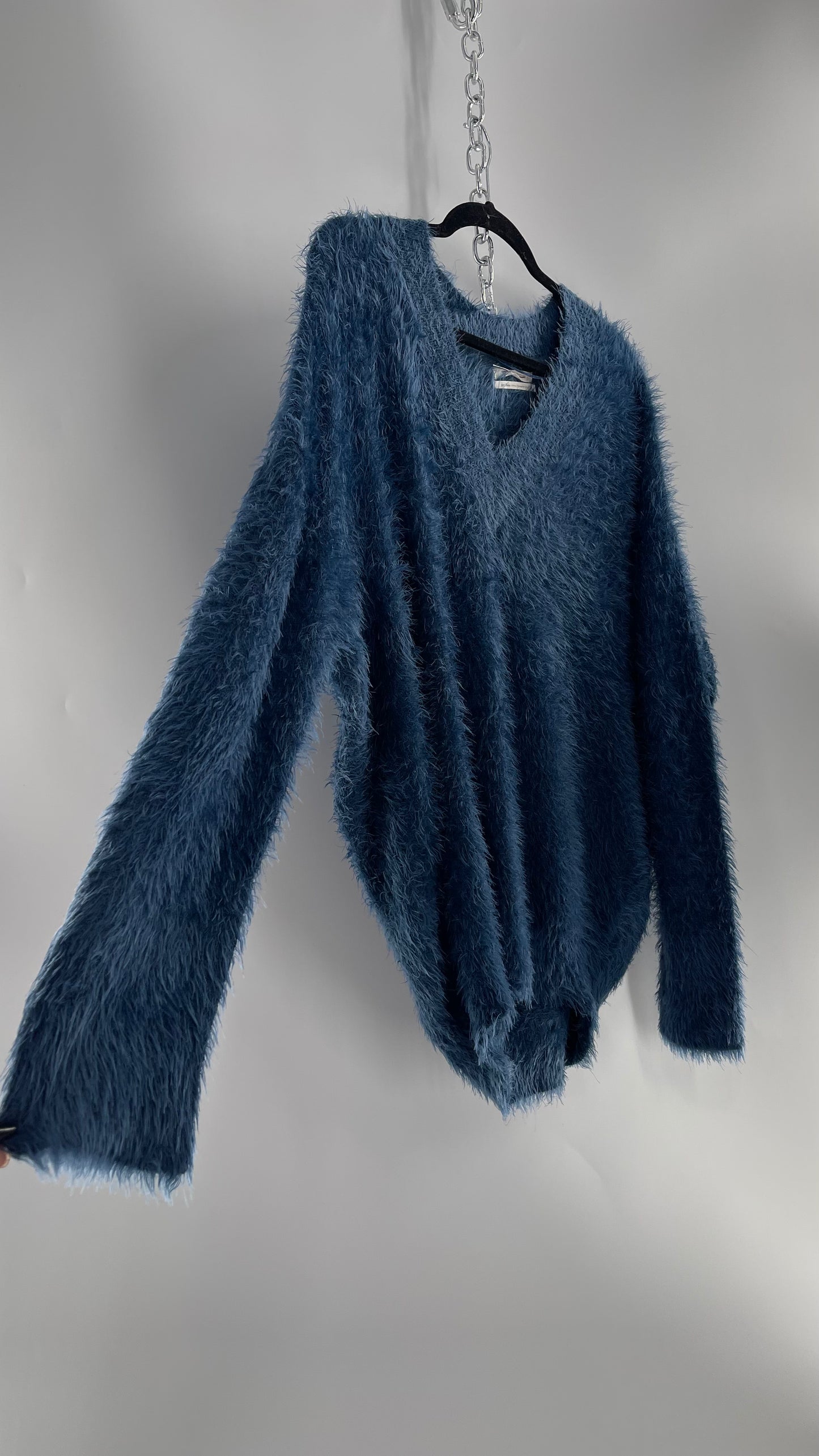 Urban Outfitters Blue Shaggy/Fuzzy Slouchy Sweater (Small)