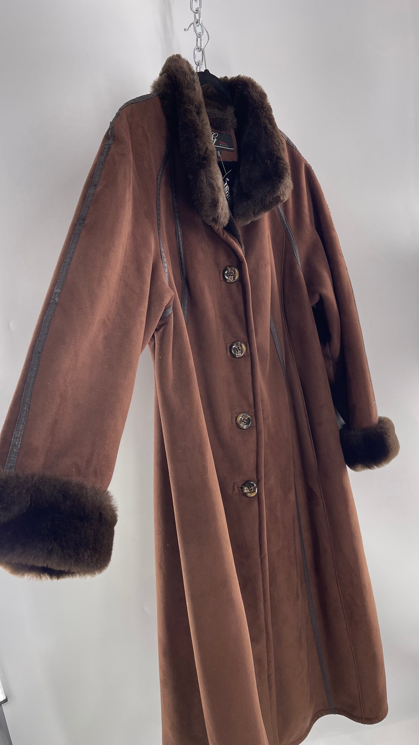 Vintage CG Collection Brown Coat with Faux Leather Piping and Faux Fur Cuffs and Collar (C)(XL)