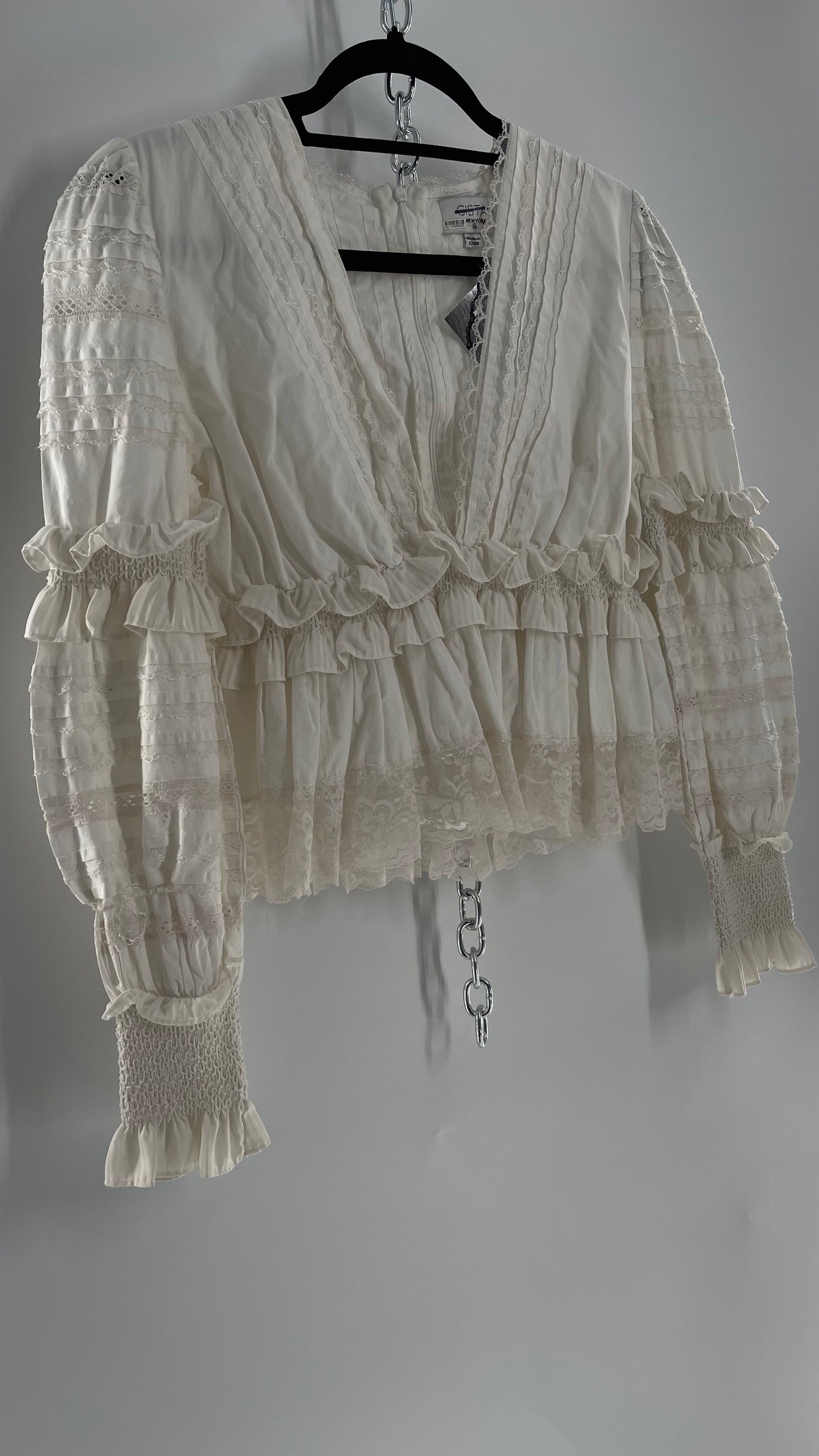 CISTAR NEW YORK White Balloon Sleeve Blouse Adorned in Delicate Ruffled and Lace (Medium)