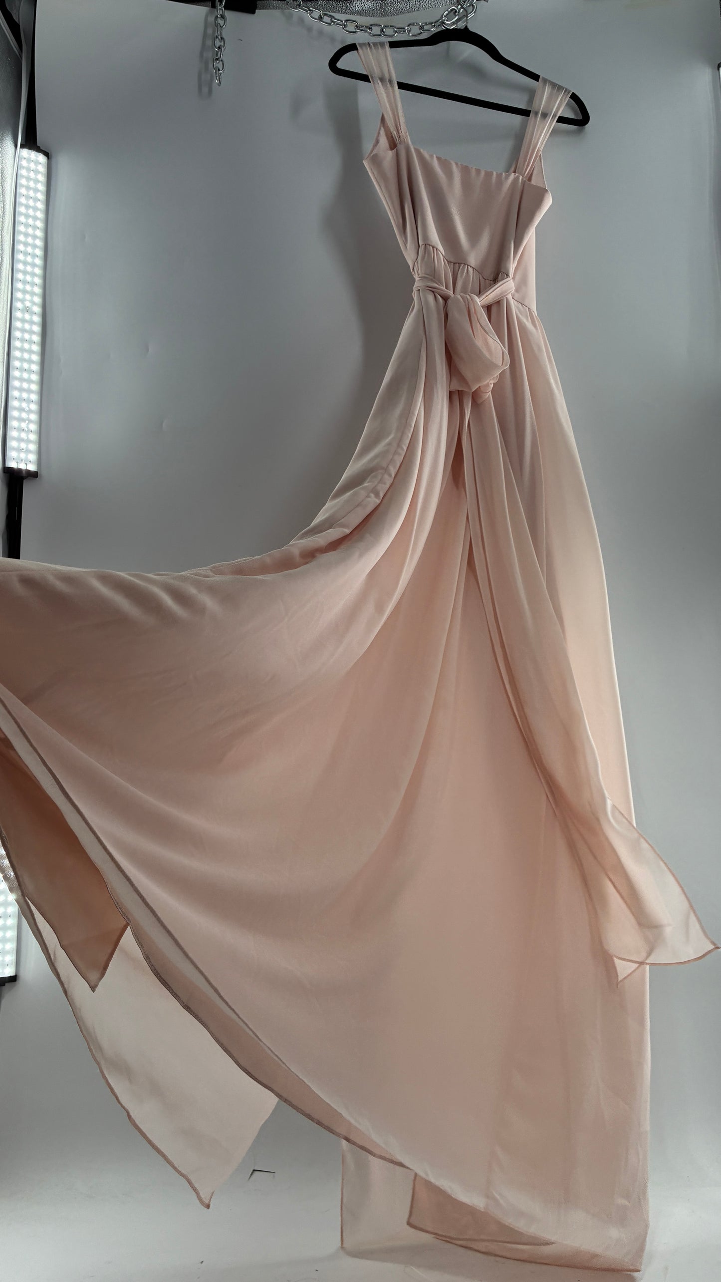 CEREMONY Joanna August Ballet Slipper Pink Vented Gown with Tied Waist (Small)