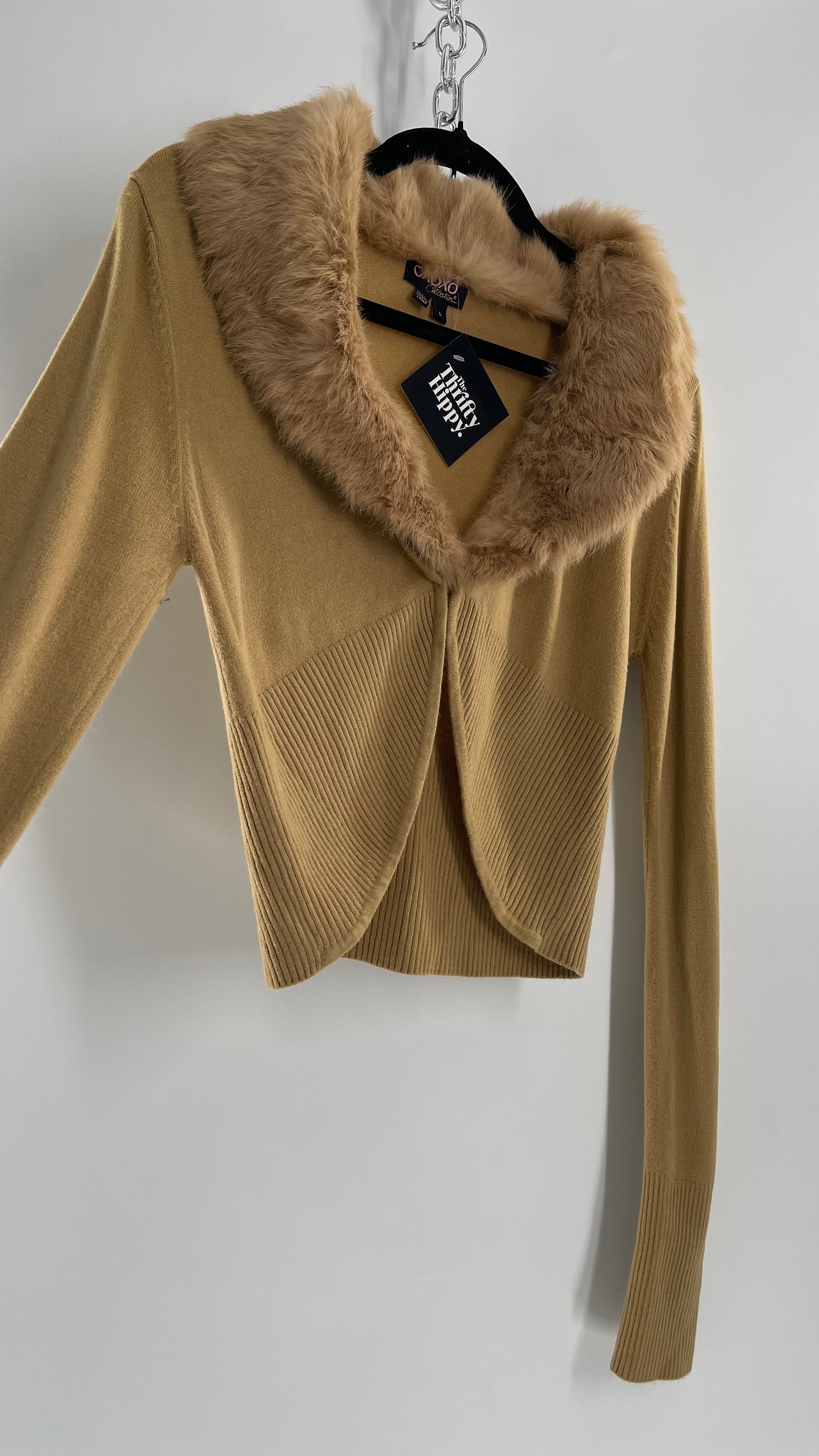 Vintage XOXO Tan Fasten Bust Cropped Cardigan Shrug with Genuine Rabbit Fur Exaggerated Collar (Large)