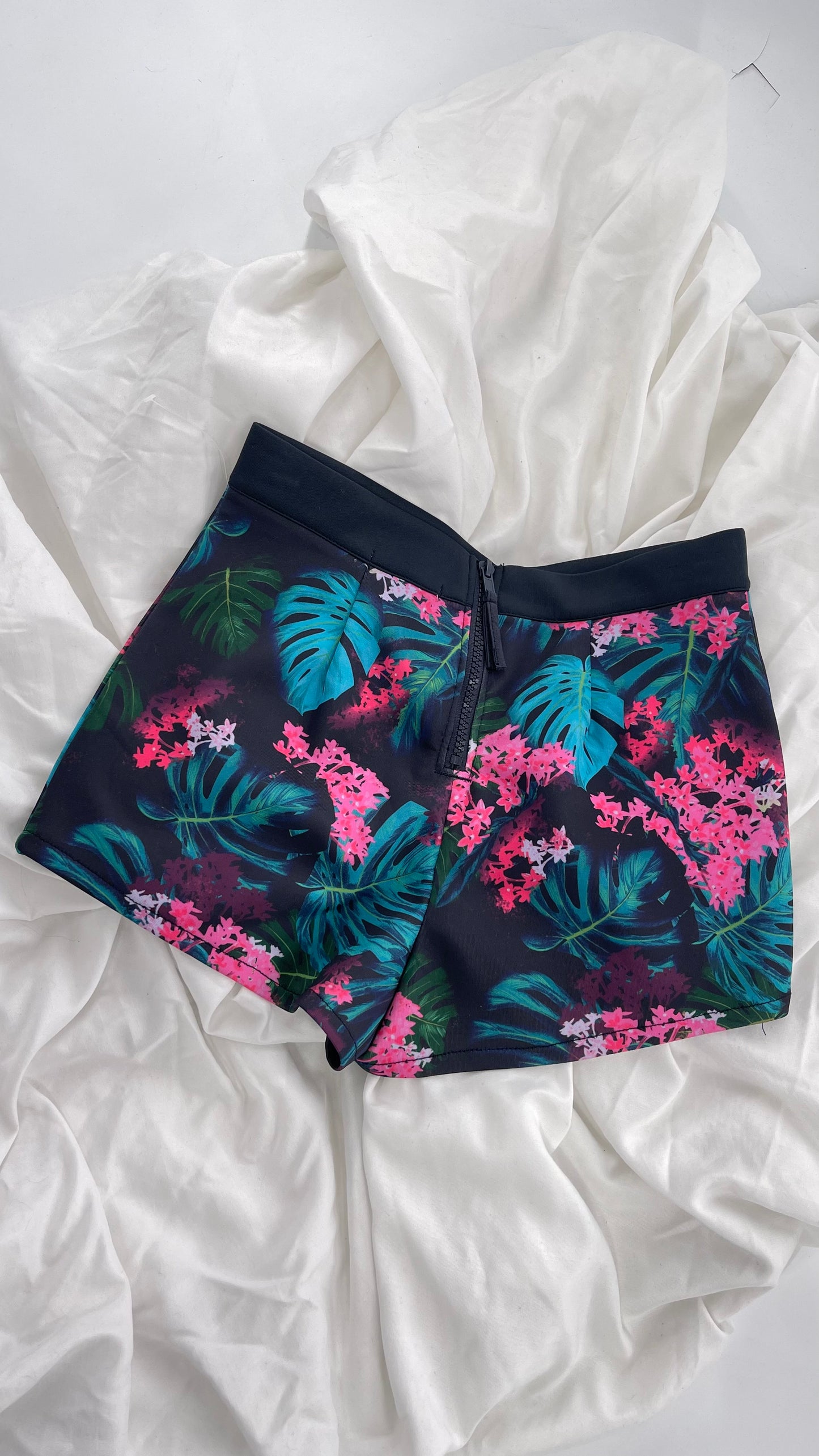 Modern Amusement Tropical Navy Swim Shorts with Wet Suit Zipper (Medium)