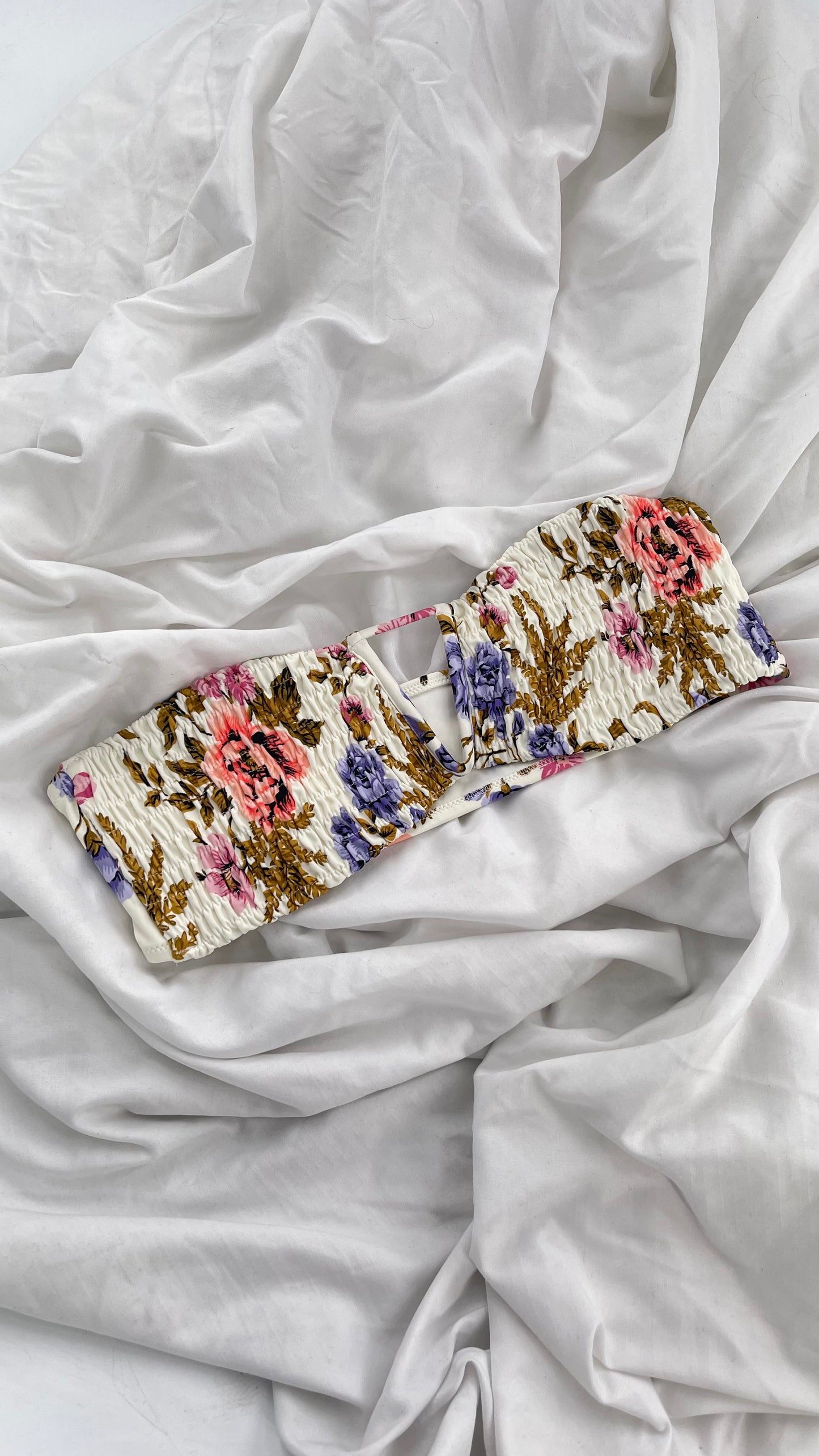 TORI PRAVER Smocked White Floral Bandeau with Triangle Wire Cut Out (L)