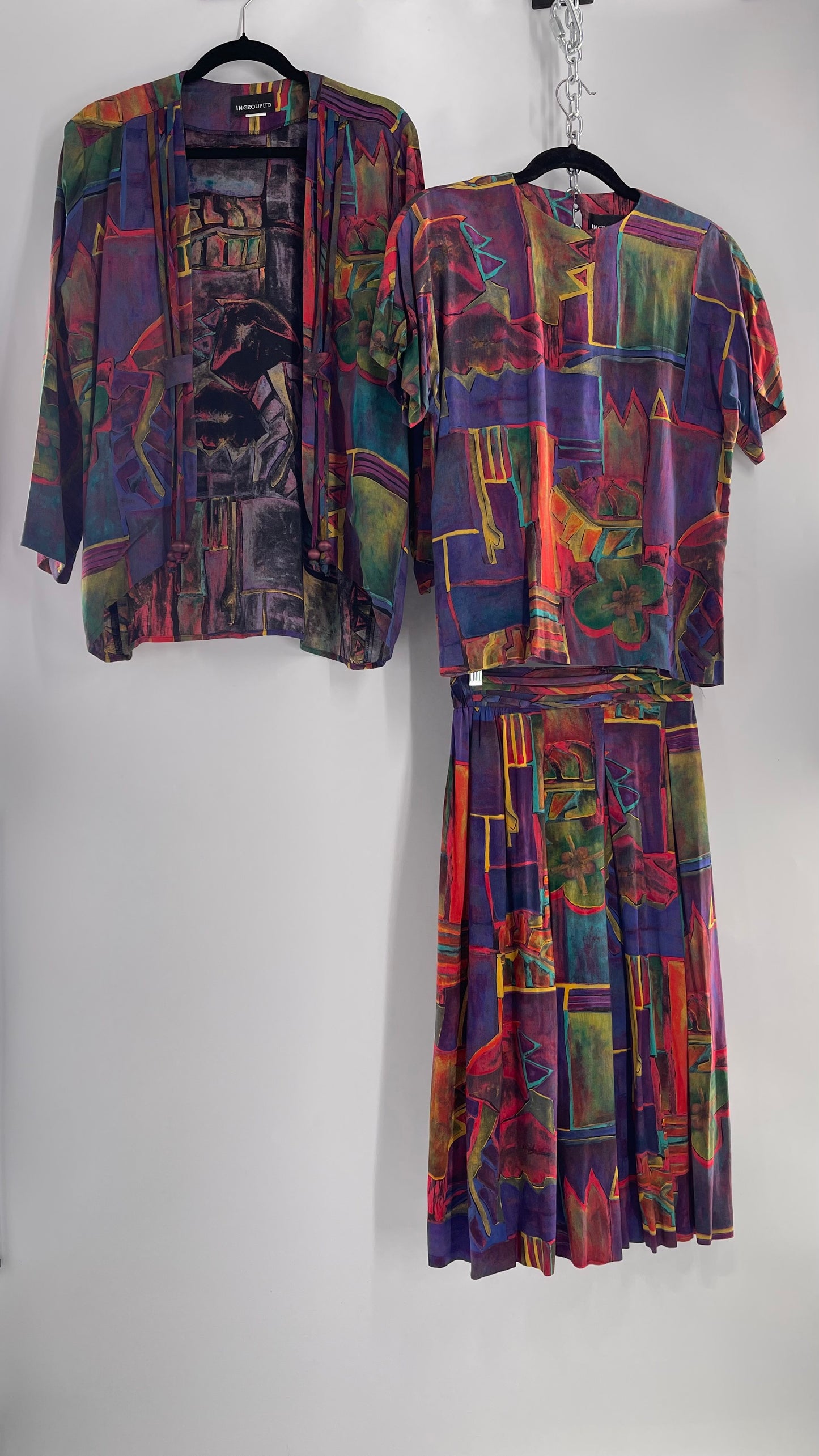 Vintage INGROUP LTD Abstract Art Girl 3pc Set -Skirt,T and Cape (2)