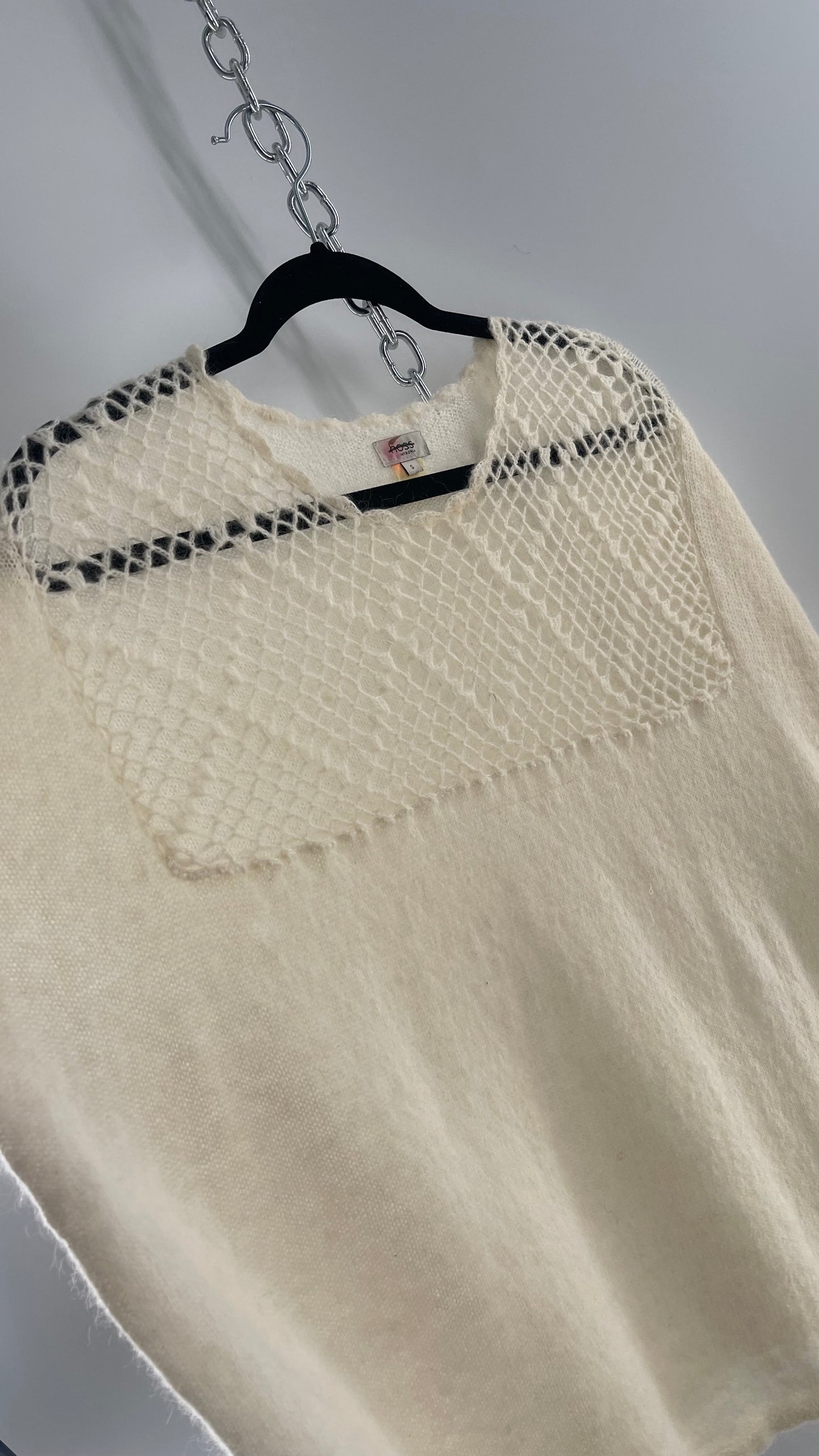 hoss intropia Cream Off White Knit Slouchy Sweater Vest with Netted Bust 30% Wool 25% Mohair Anthropologie (Small)