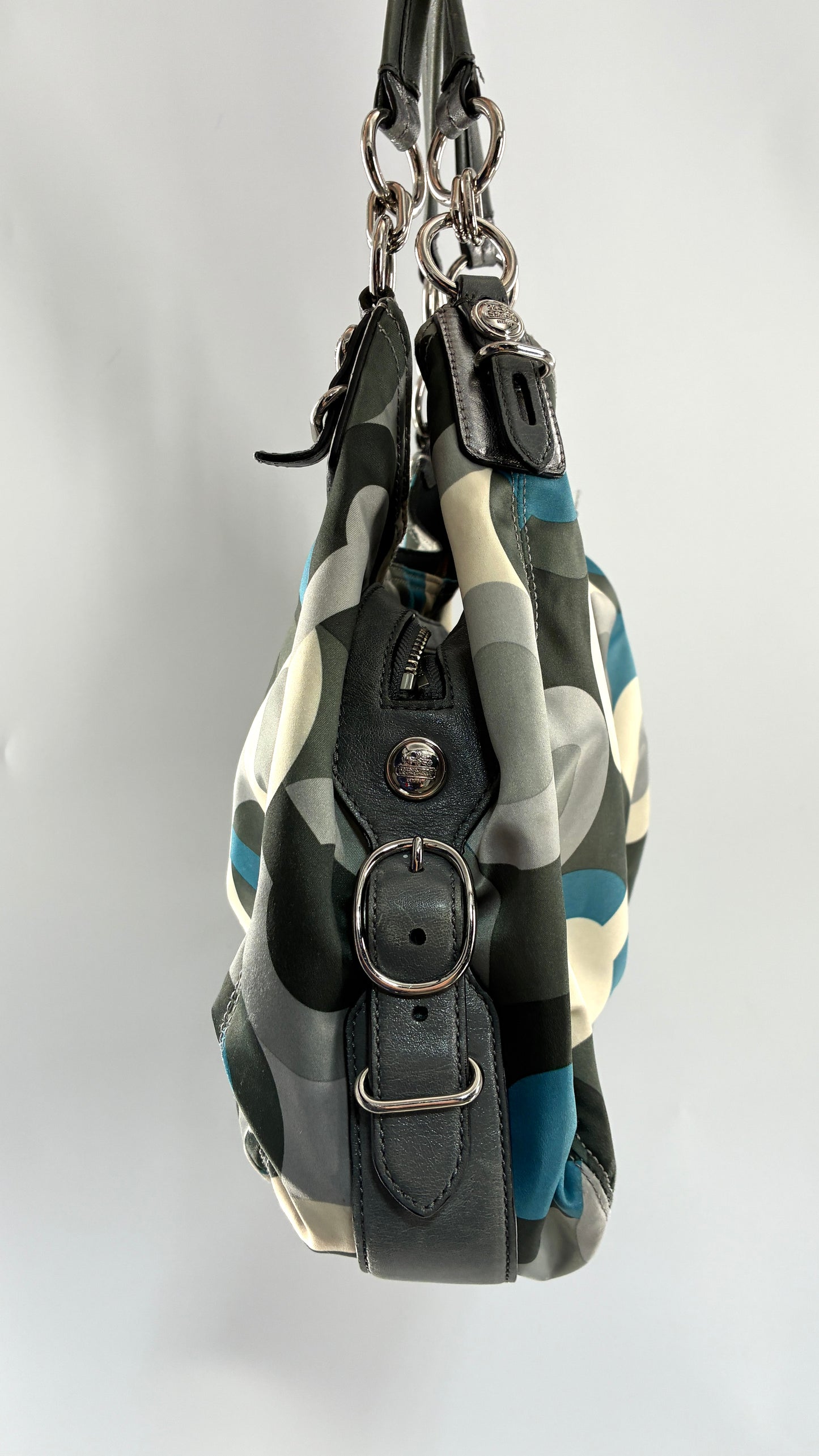 Vintage Maggie COACH Graphic Monogram Grey, Blue, Silver Shoulder Bag