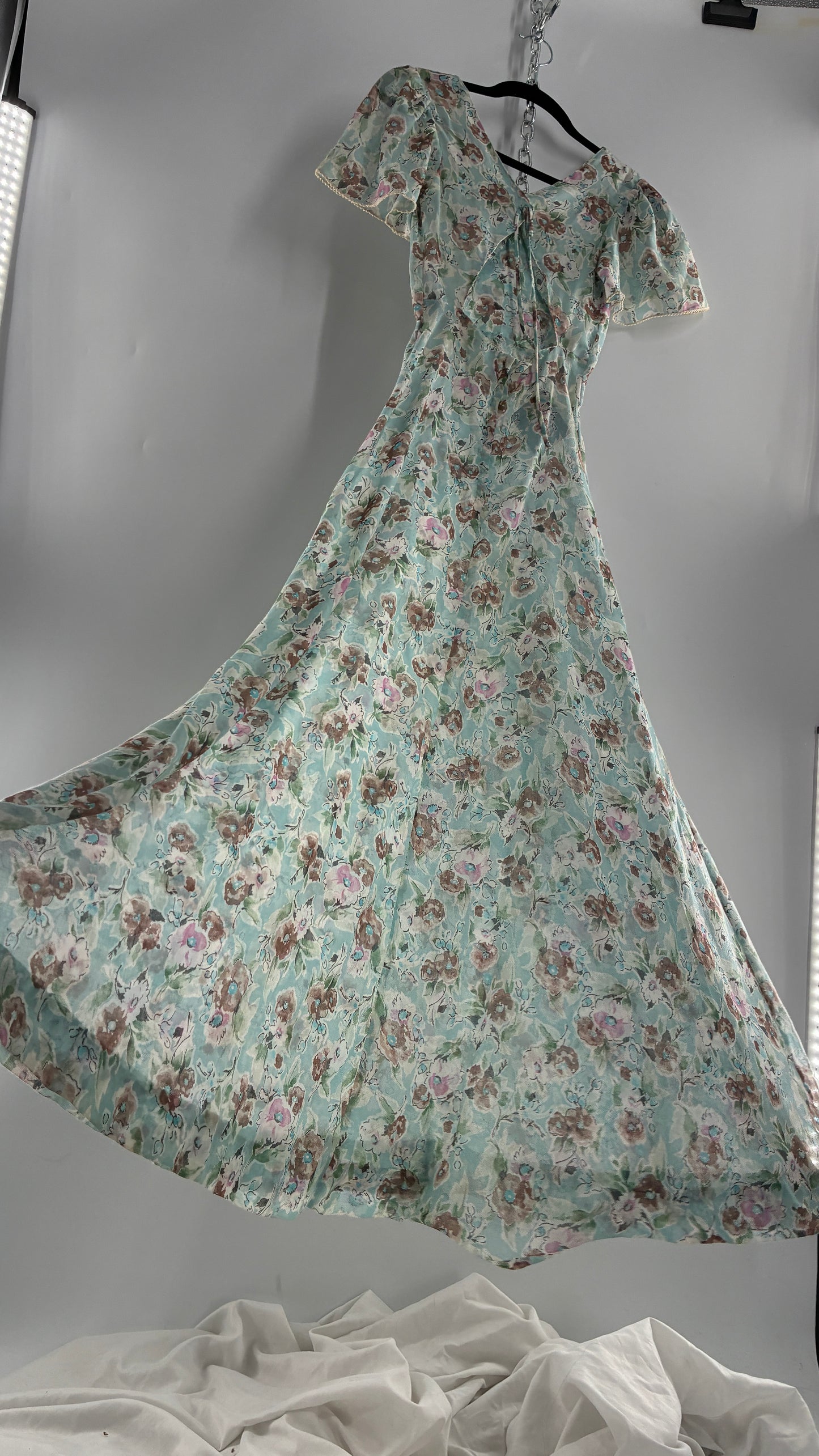 Handmade Vintage PLAIN JANE 1970s Voluminous Floral Gown with Bust Detail and Open Back (XS)