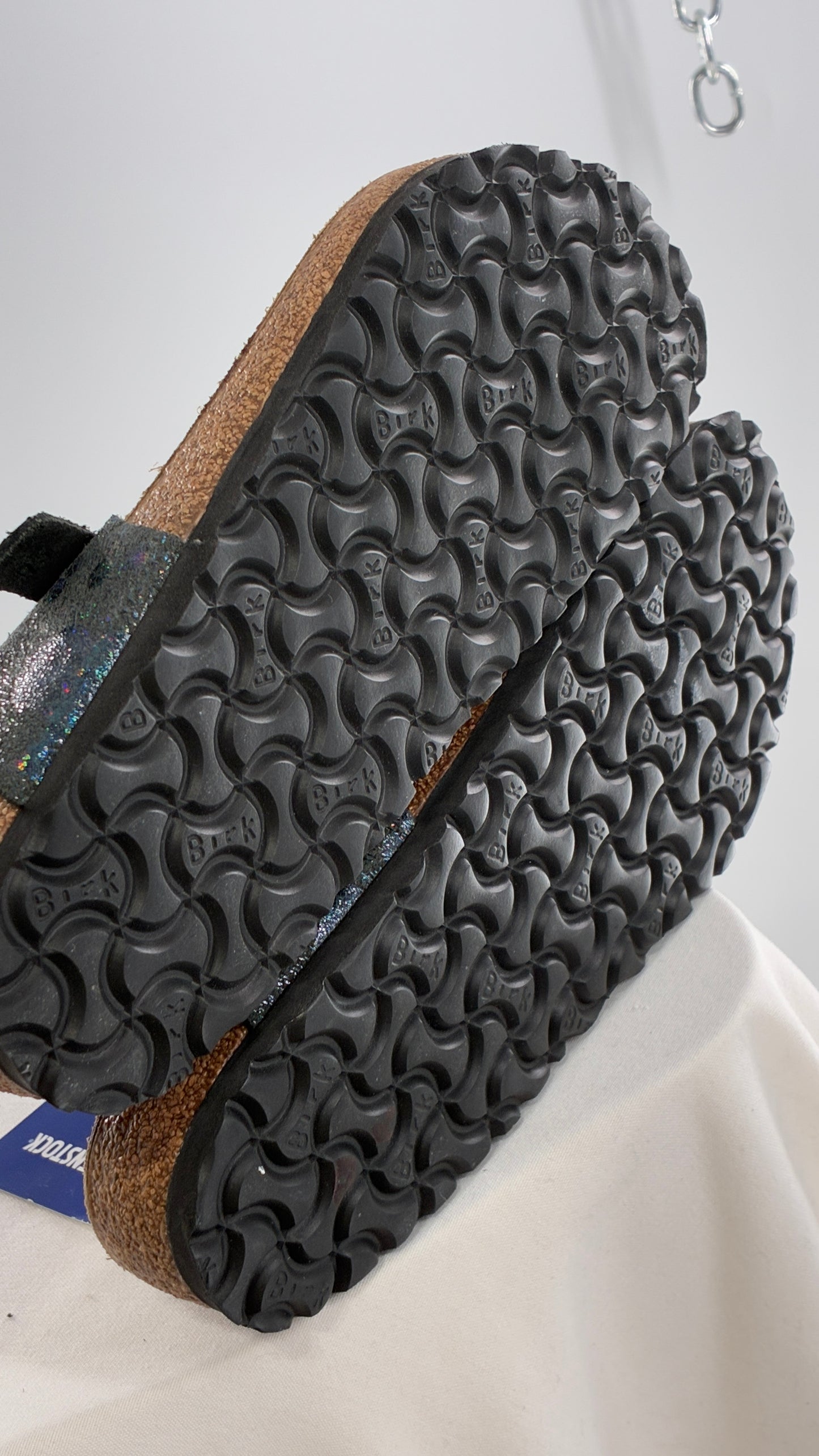 BIRKENSTOCK Sandal Iridescent Navy Thong Sandal with Tags Attached (40)