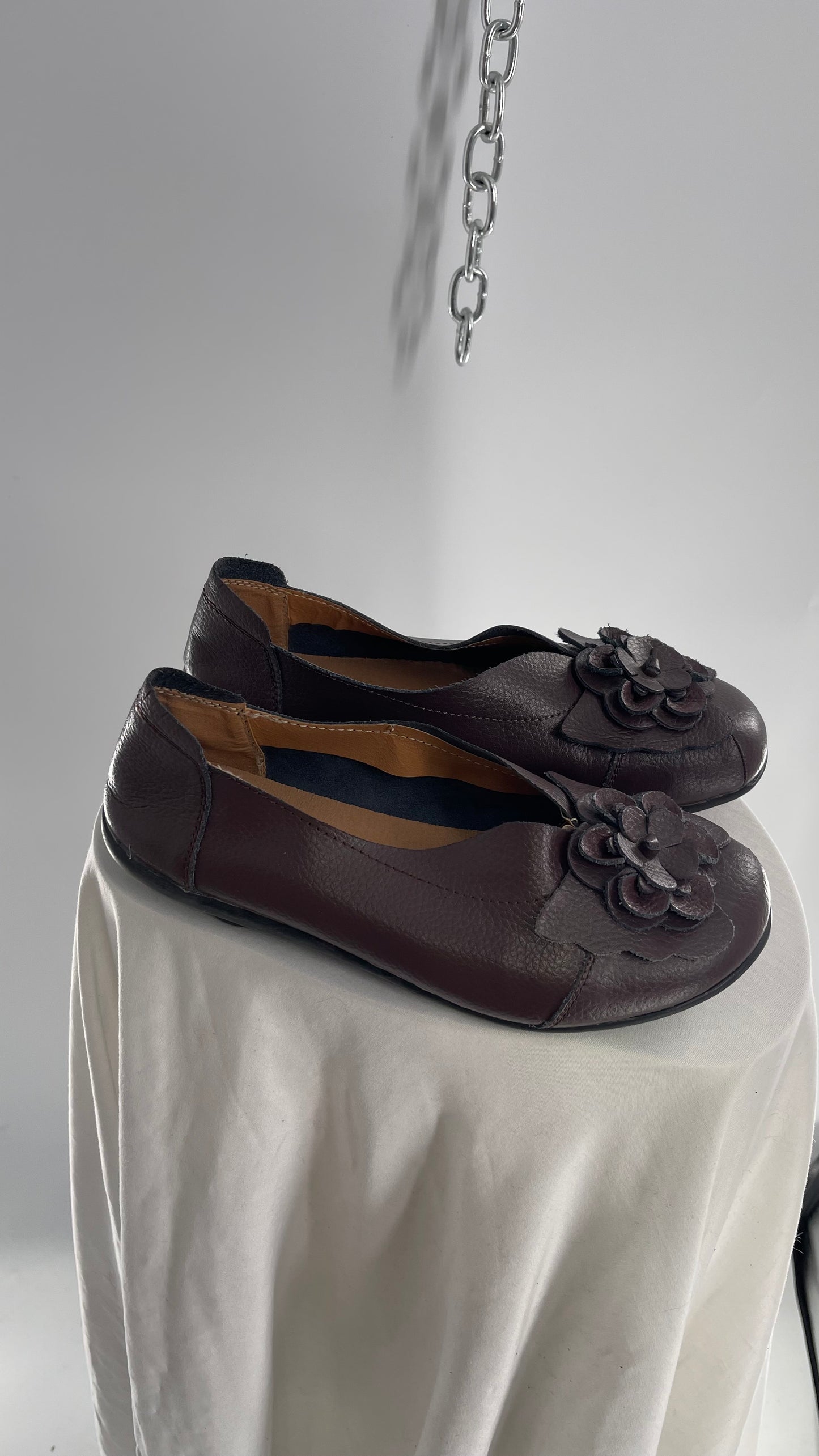 Vintage Leather Burgundy Brown Floral Flat (41)