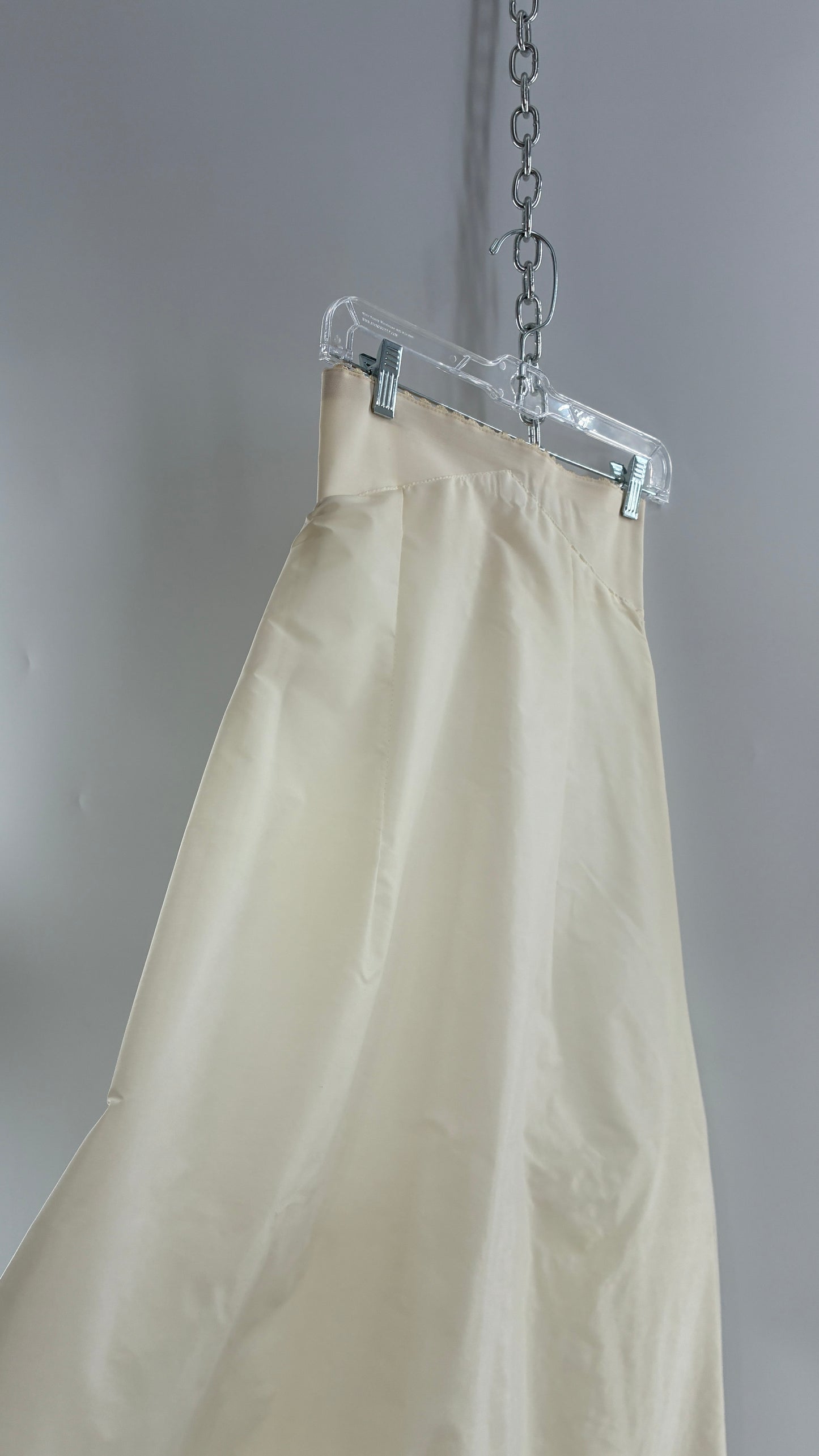 Vintage 1960s Off White Crinoline Style Skirt with Layers of Tulle (Small)