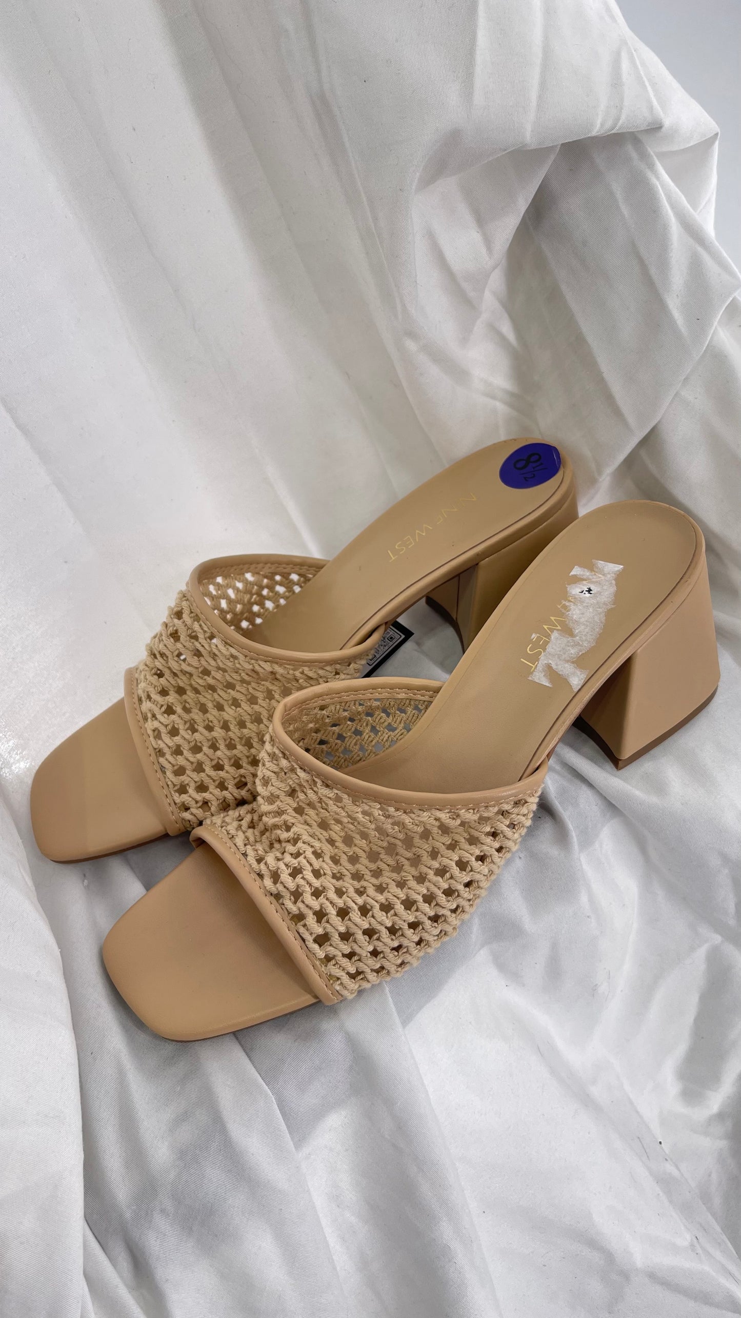 Vintage NINE WEST Neutral Tan Mesh Block Kitten Heel/Mule (8.5)
