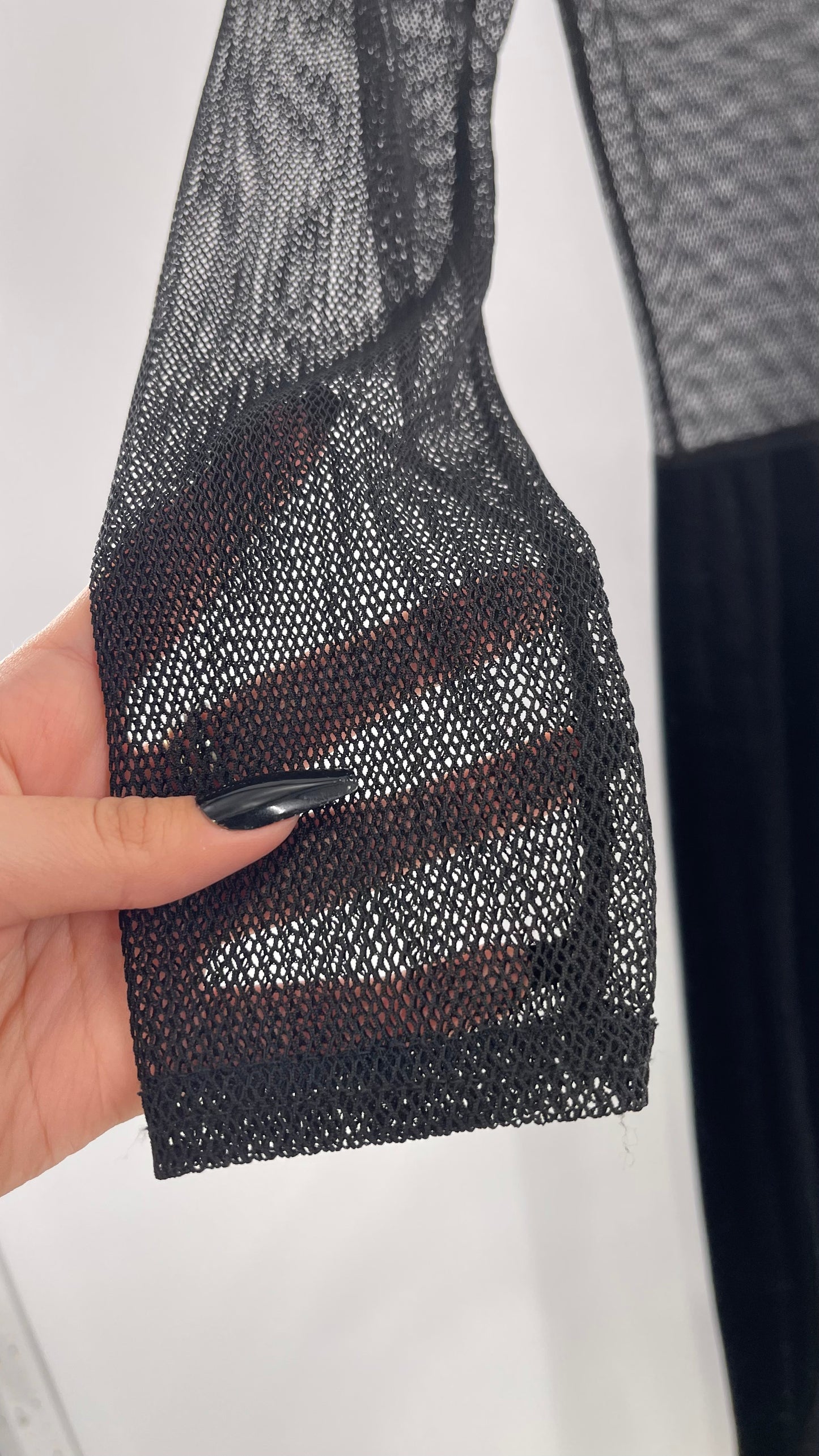 MISSGUIDED Black Midi Bodycon with Velvet Skirt and Mesh Bodice (4)