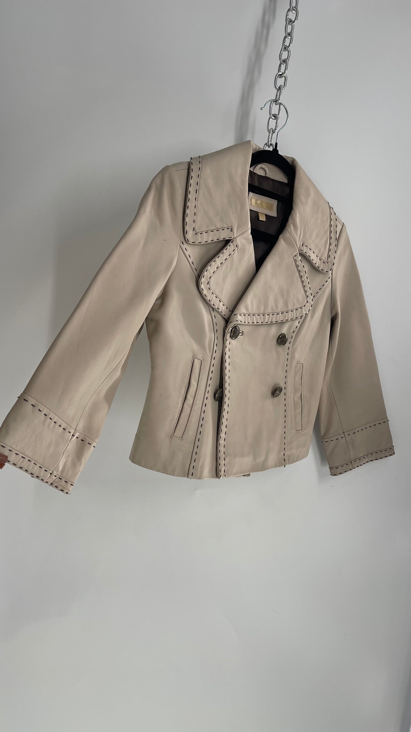 Vintage 1990s Wilsons Leather Beige Short Jacket with Exaggerated Collar, Embossed Buttons and Contrast Stitching (XS)