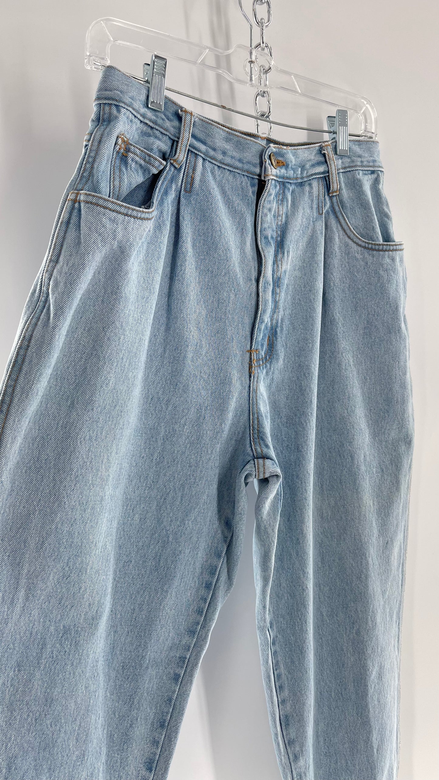 Vintage BILL BLASS Light Wash Ultra High Rise Mom Jean (12)