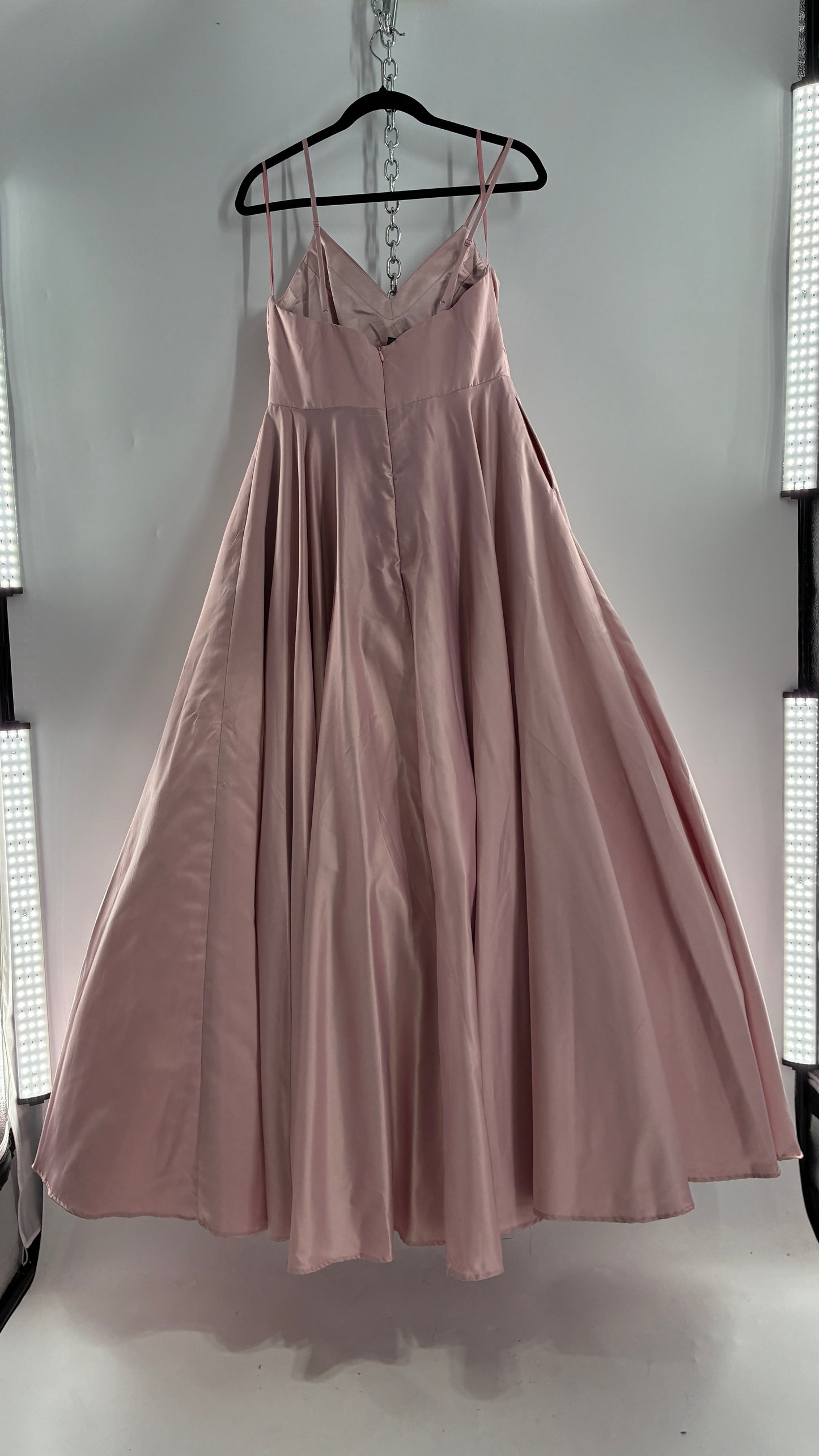 Vintage DANCING QUEEN Dusty Pink Voluminous Ballgown with Multiple Layers of Tulle (XL)