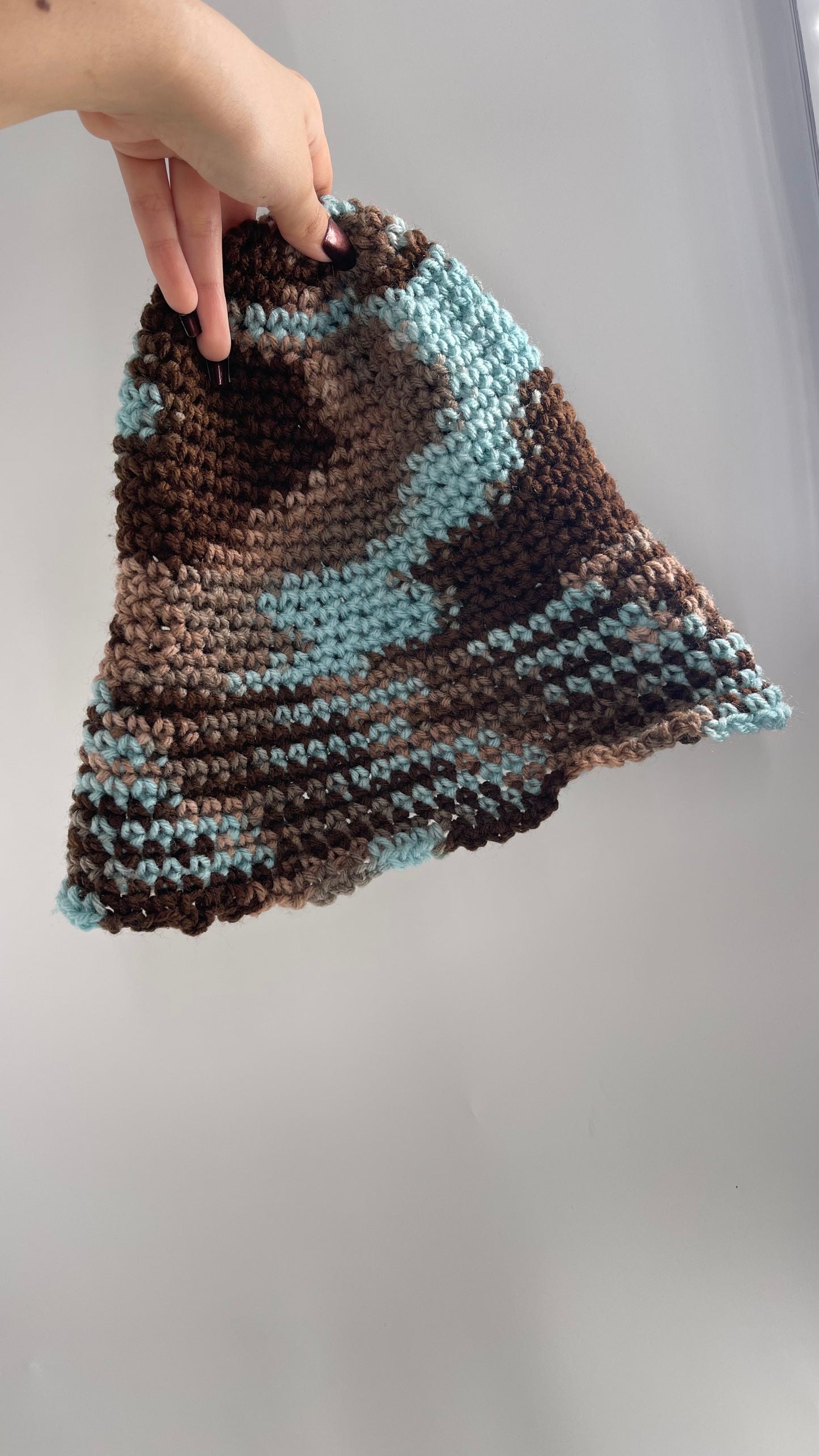 Vintage Hand knit Bucket Hat Blue/Brown