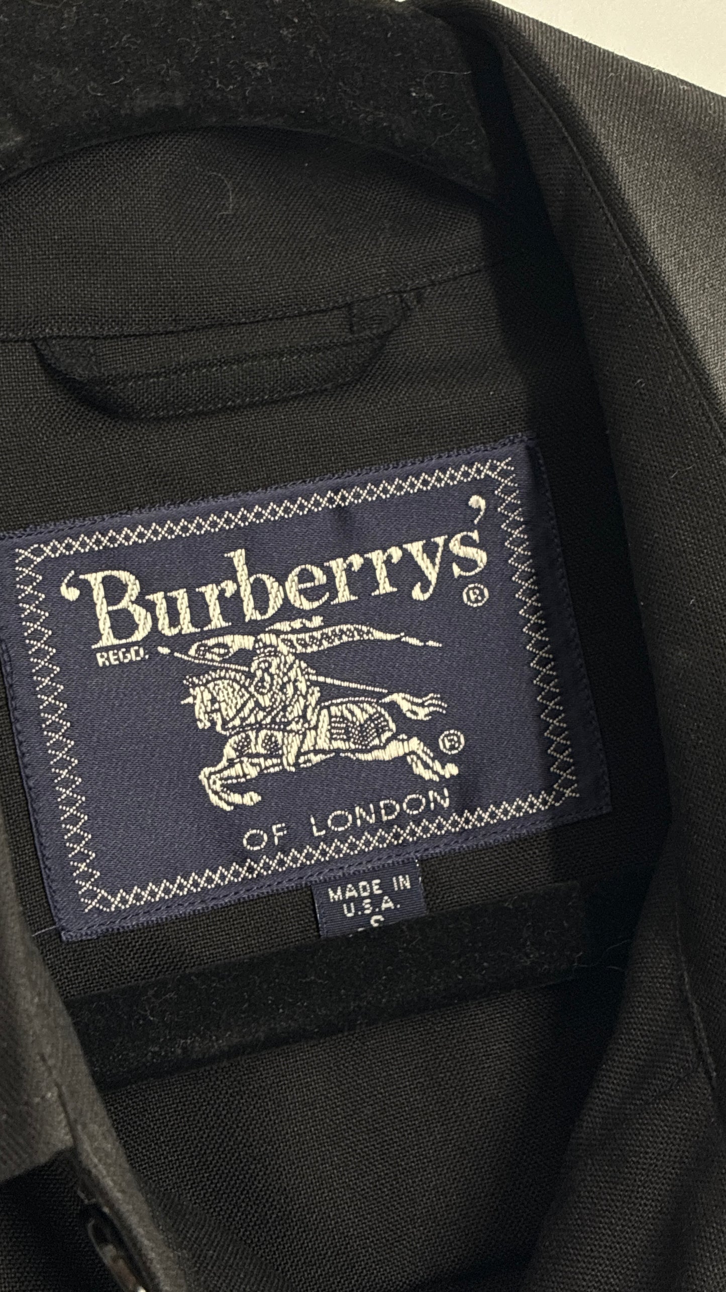 Vintage BURBERRY Black 100% Worsted Cashmere Button Up with Tags Attached (Small)